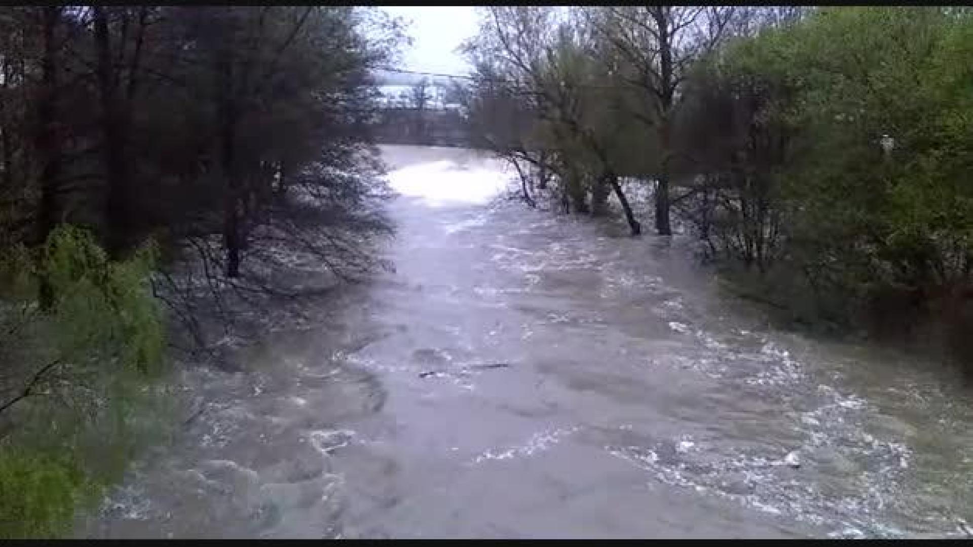 El río Arga a su paso por Huarte.