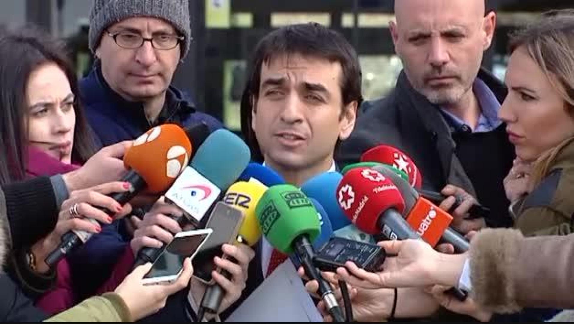 La URJC suspende al director del máster de Cifuentes