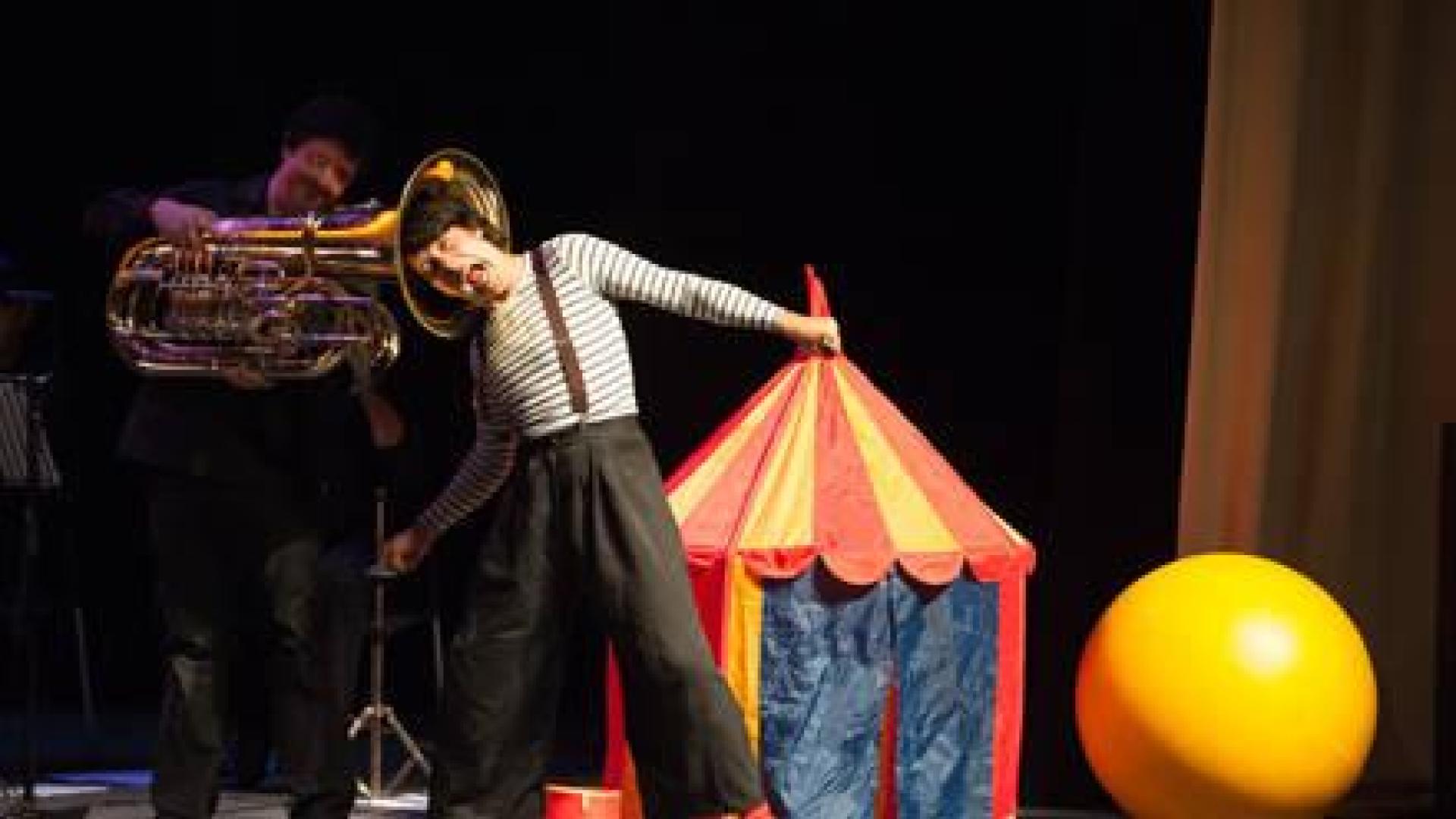 El ciclo Baluarte Txiki se clausura con 'Sueña el circo'