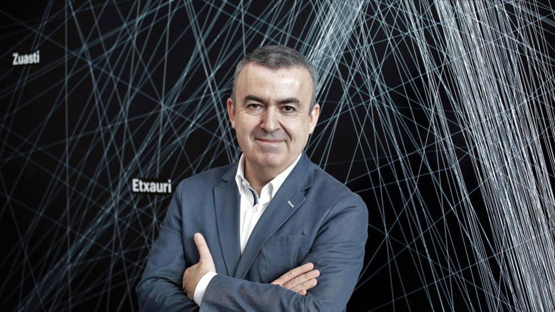 “Ningún gobierno español reacciona ante el desarme intelectual de España”