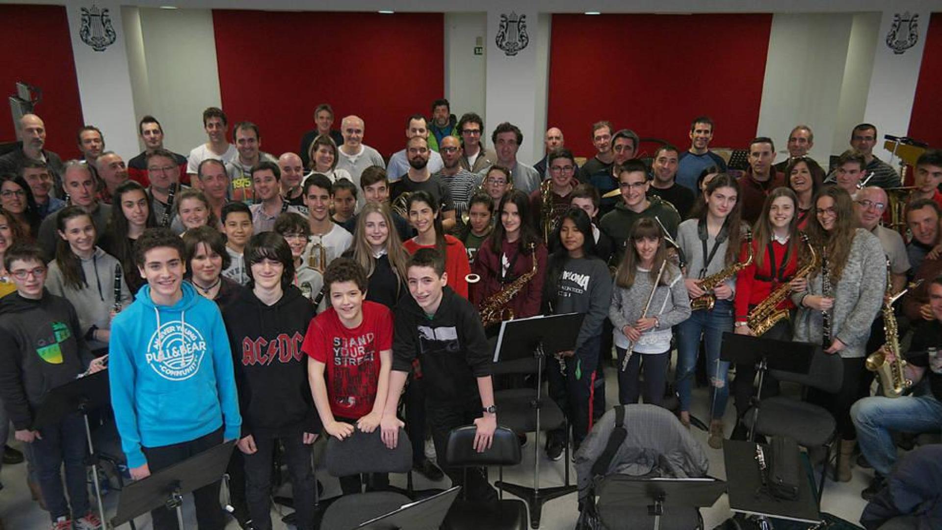 Concierto de La Pamplonesa con alumnos de Joaquín Maya sobre bandas sonoras