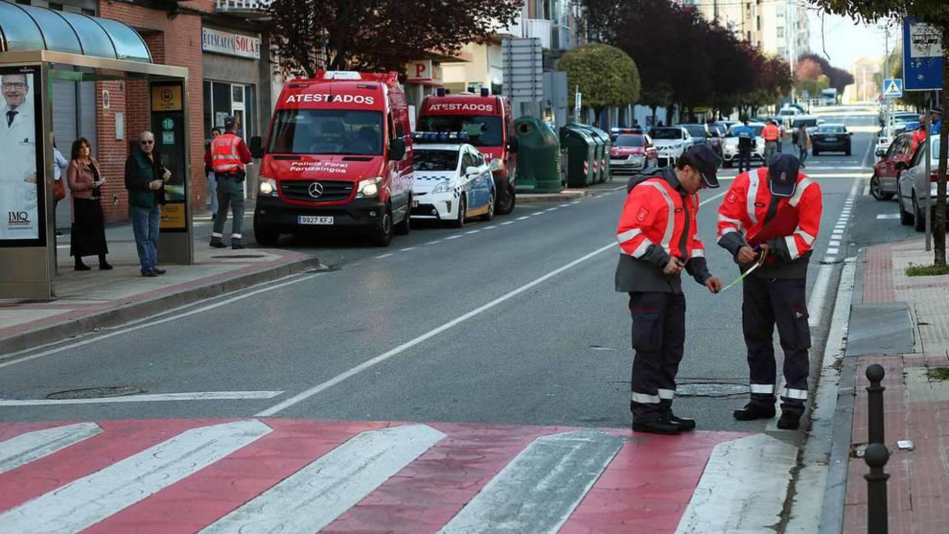 Un bebé, grave tras ser atropellado junto a su hermana y su madre en un paso de peatones en Noáin