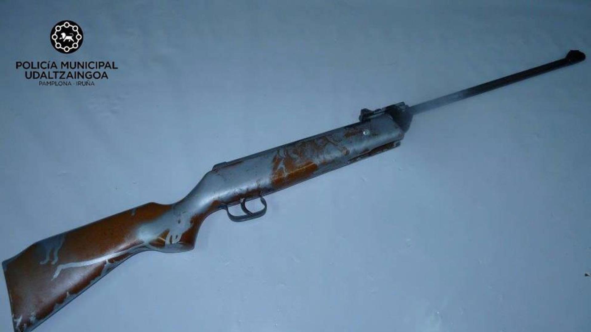 Detenido un hombre en Pamplona que amenazaba con una carabina a los viandantes