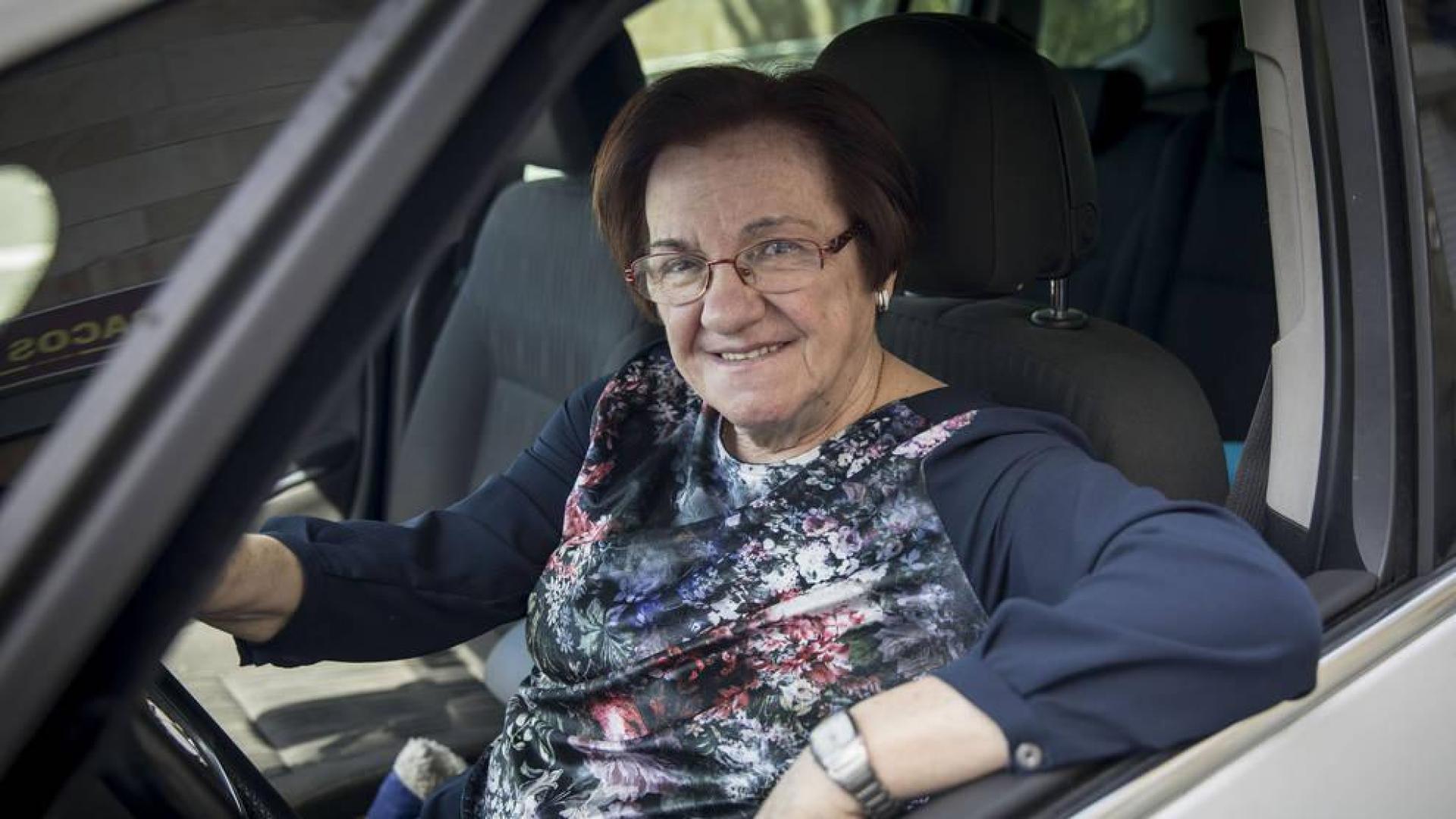 Ludi fue la primera mujer taxista en Navarra
