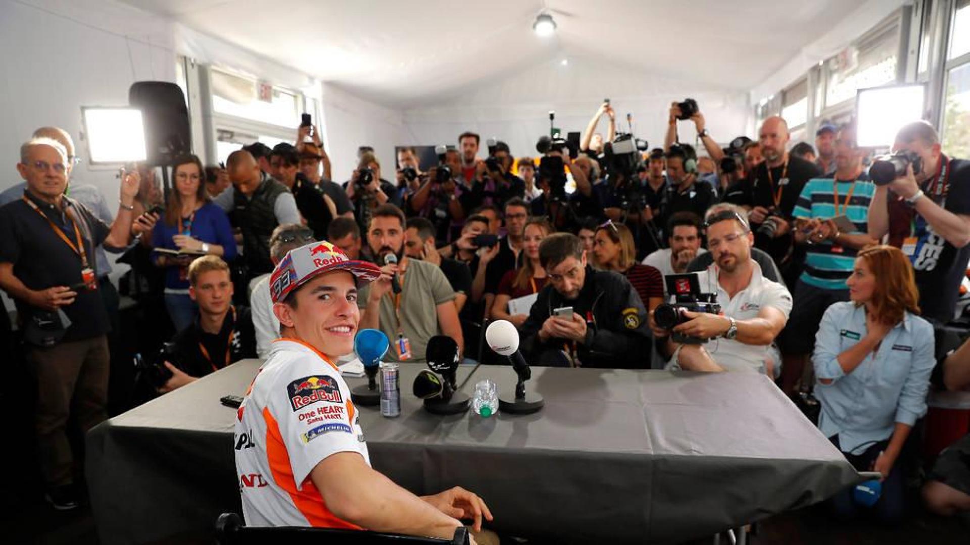 Márquez responde a Rossi: Si tiene miedo, "es su problema, no el mío"