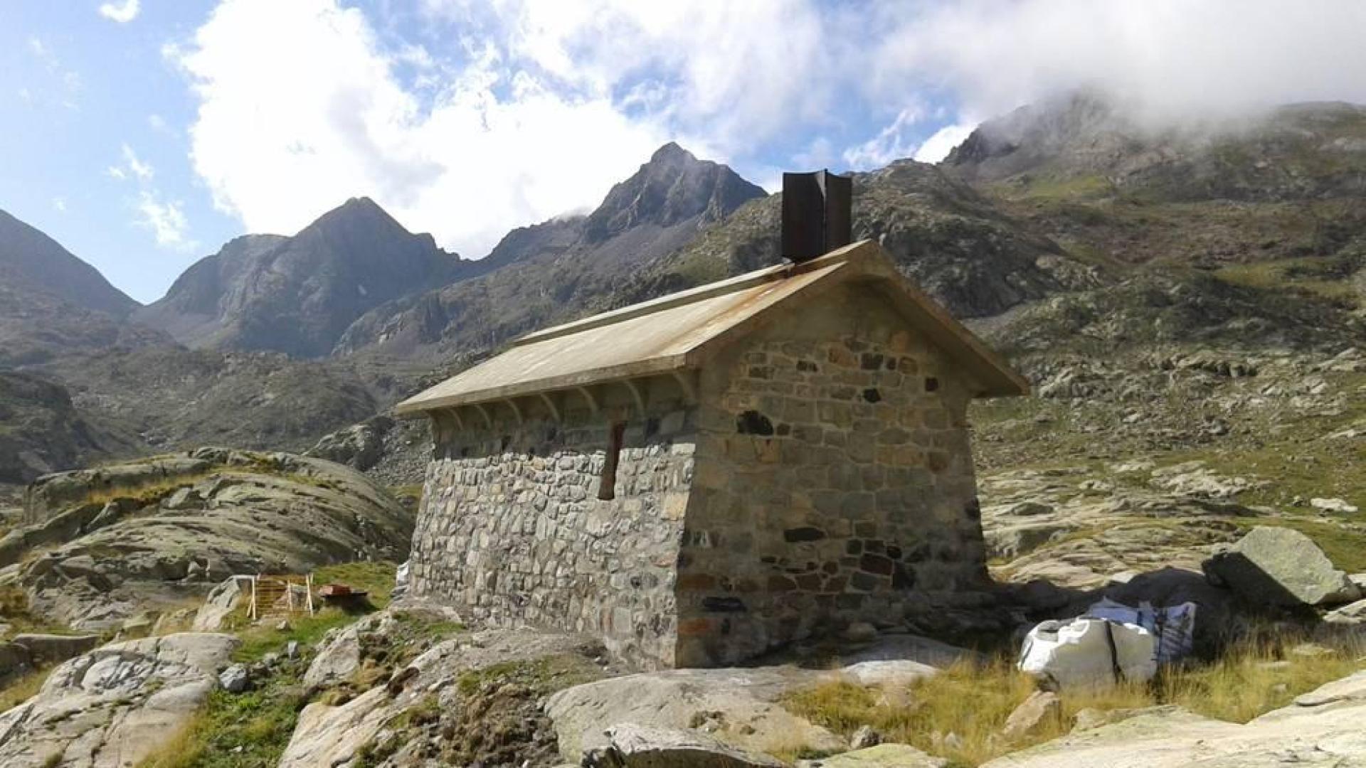 Rescatada una esquiadora de Pamplona lesionada en el refugio de Bachimaña, Huesca