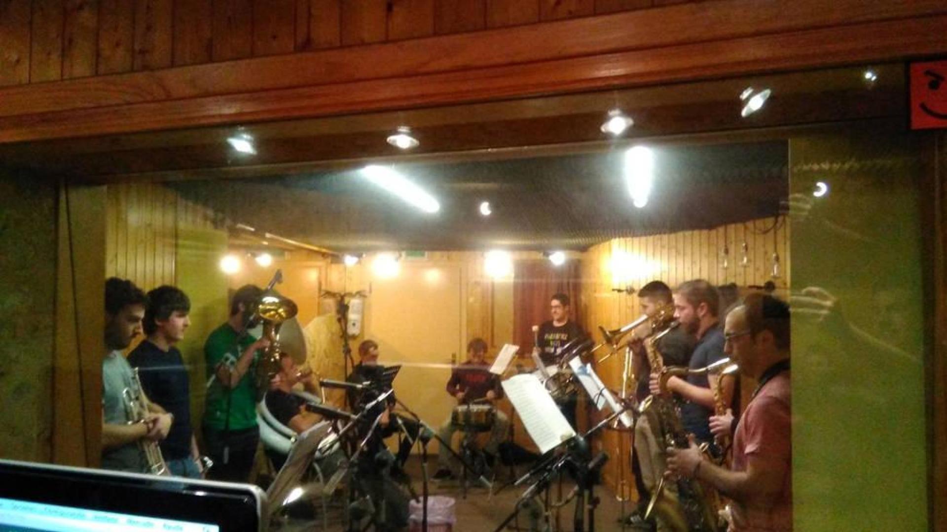La charanga Malatxo presentará en un concierto solidario su disco de aniversario