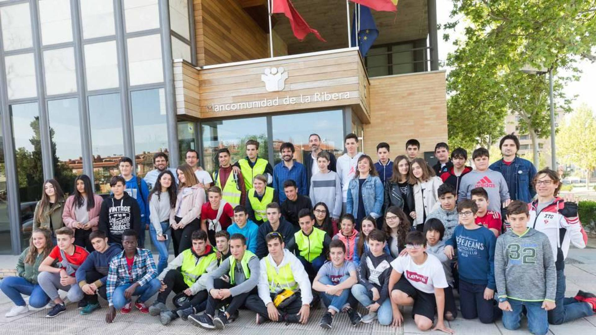 Alumnos proponen medidas para fomentar los viajes en bici o a pie