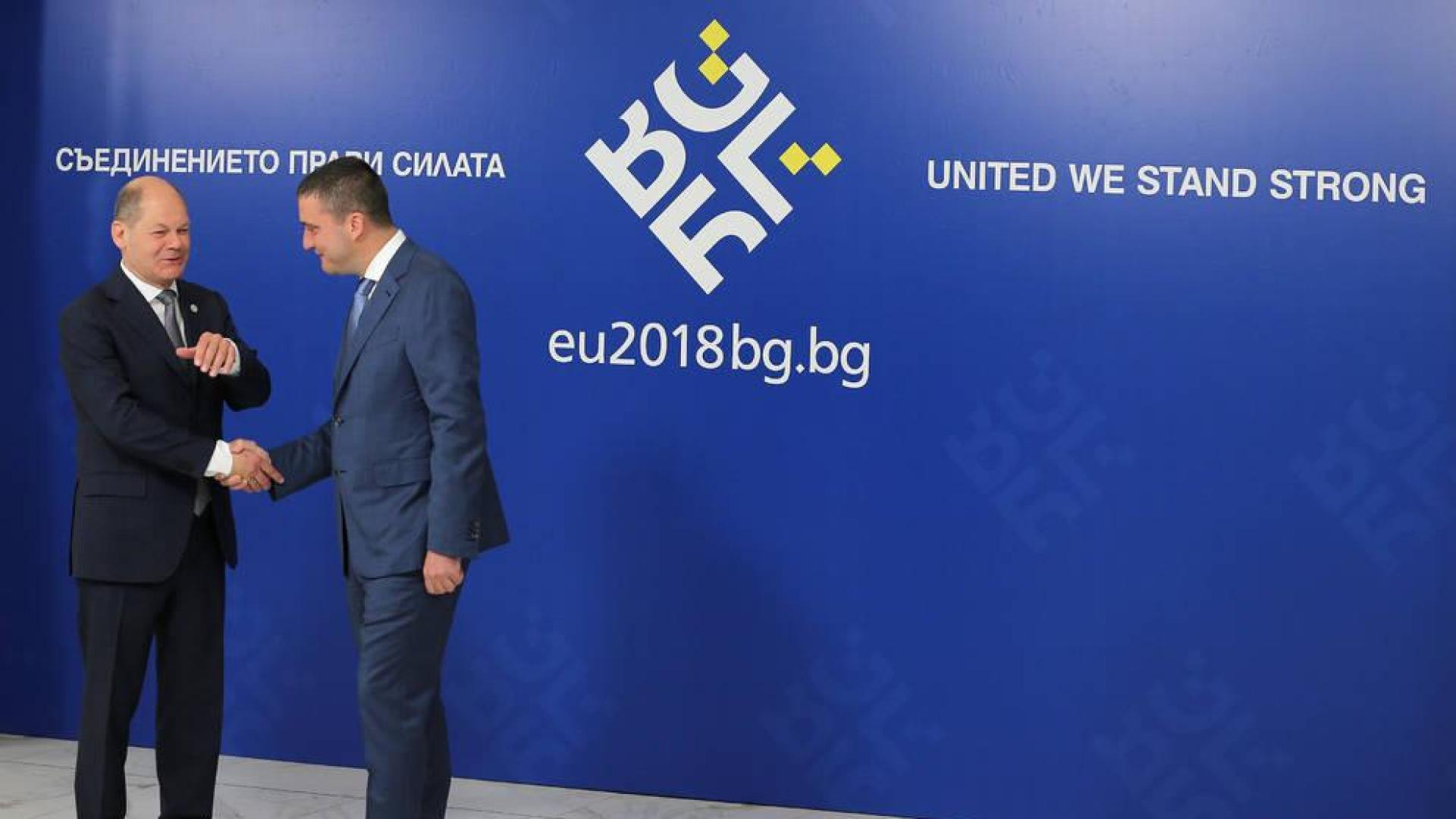 Varios países de la UE bloquean el impuesto a los gigantes digitales