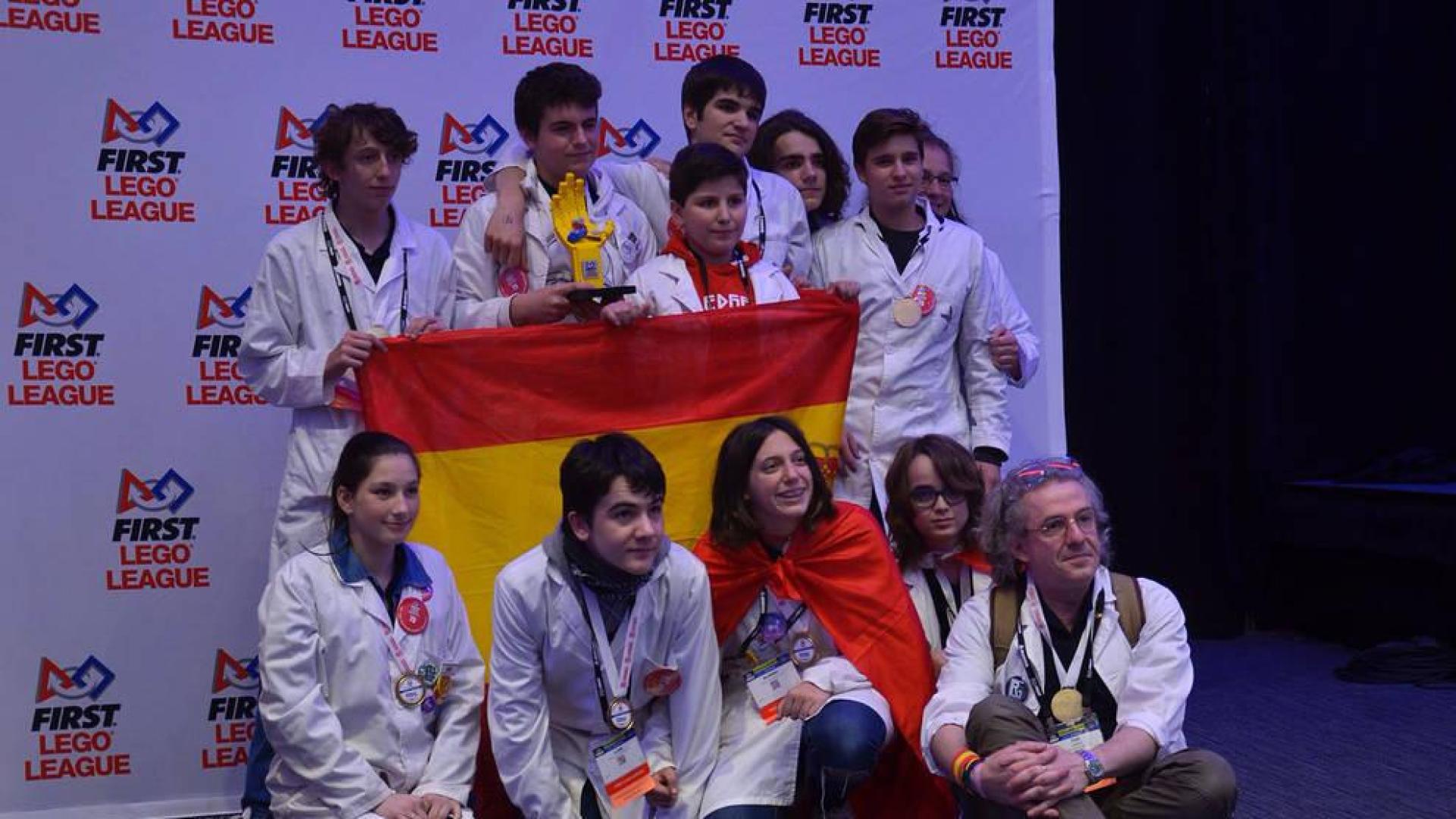 Los navarros de FSIngenium Team ganan el premio de diseño mecánico del robot