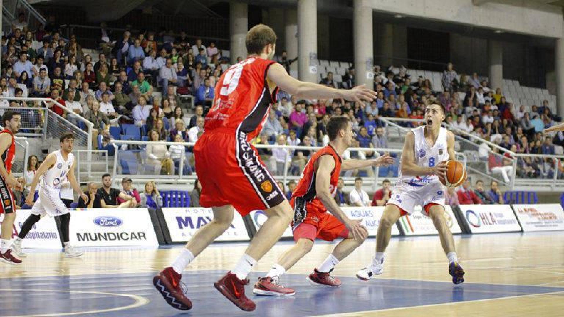 El Basket Navarra pierde el segundo partido y queda al borde de la eliminación