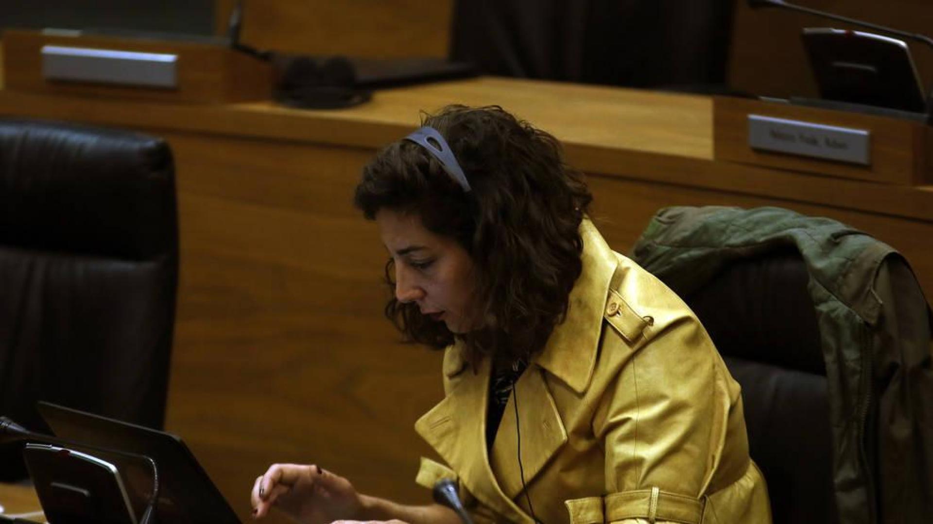 Podemos nacional echa a Pérez y le exige su escaño pero ella no lo deja