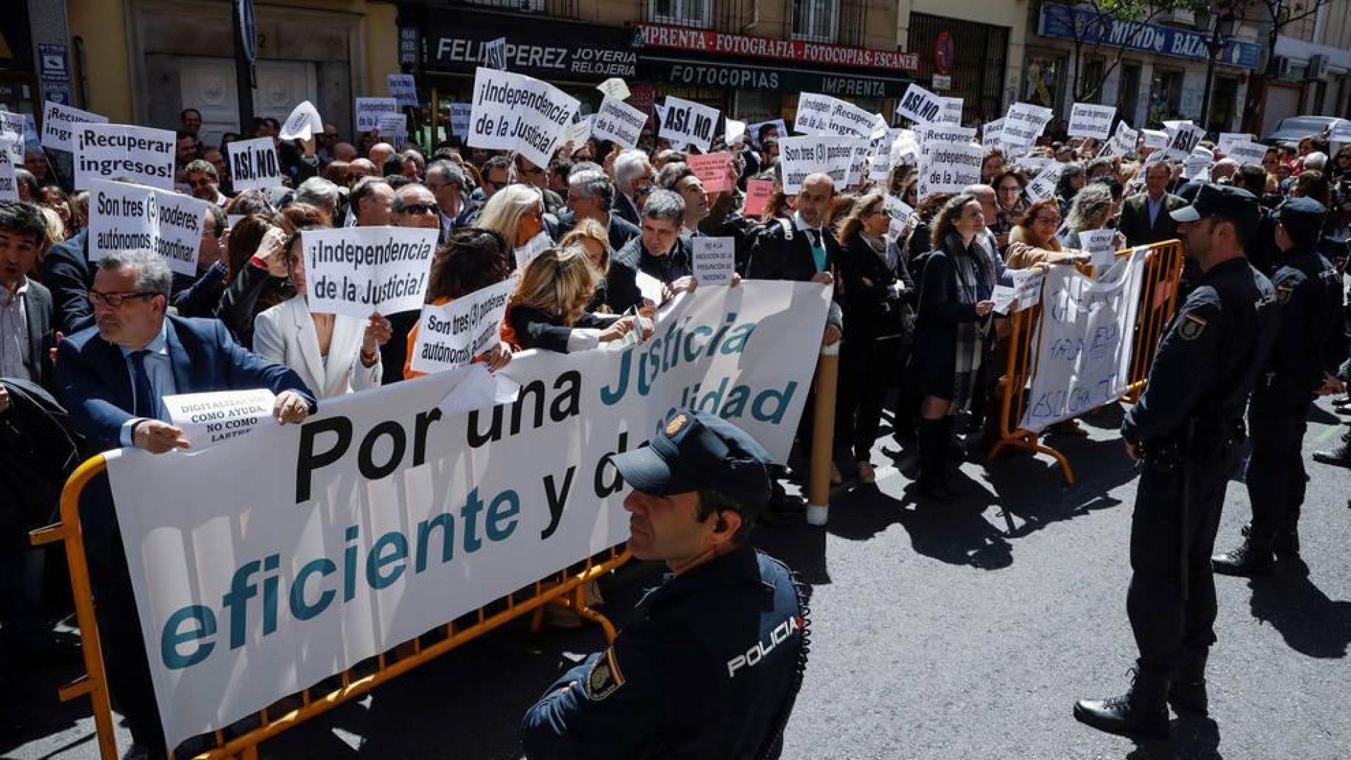 El ministerio incorpora expertas en el comité que revisará los delitos sexuales