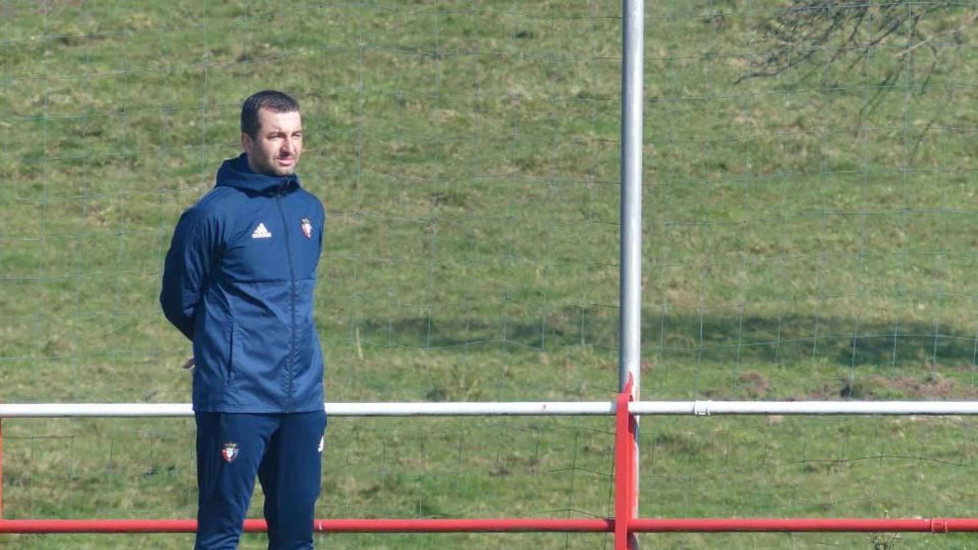 Osasuna respalda a Diego Martínez