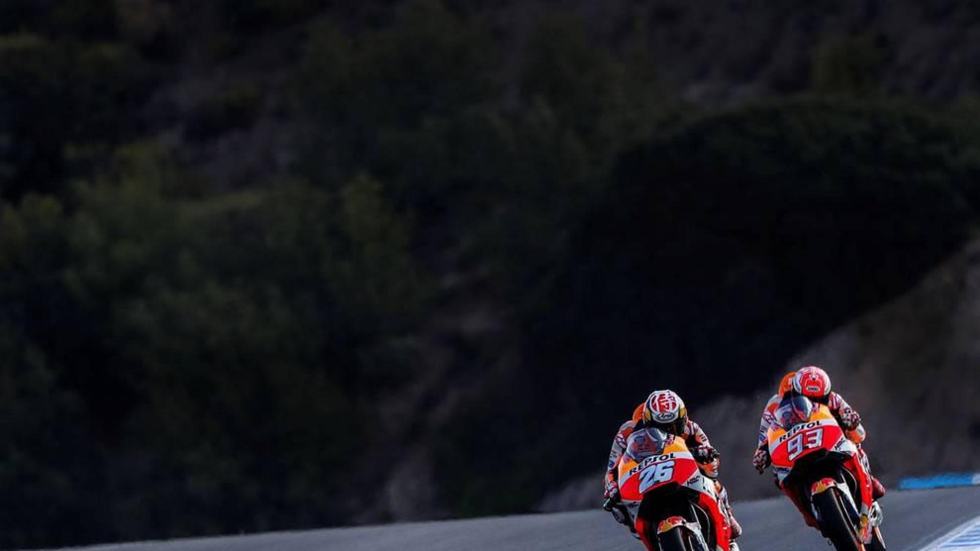 Crutchlow vuela, Pedrosa segundo mejor tiempo y Márquez se cae