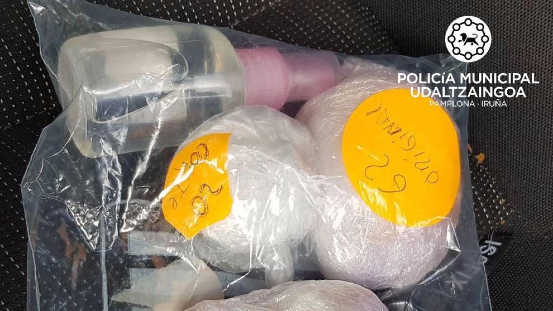 Detenido con 150 gramos de cocaína tras ser interceptado por usar el móvil al volante