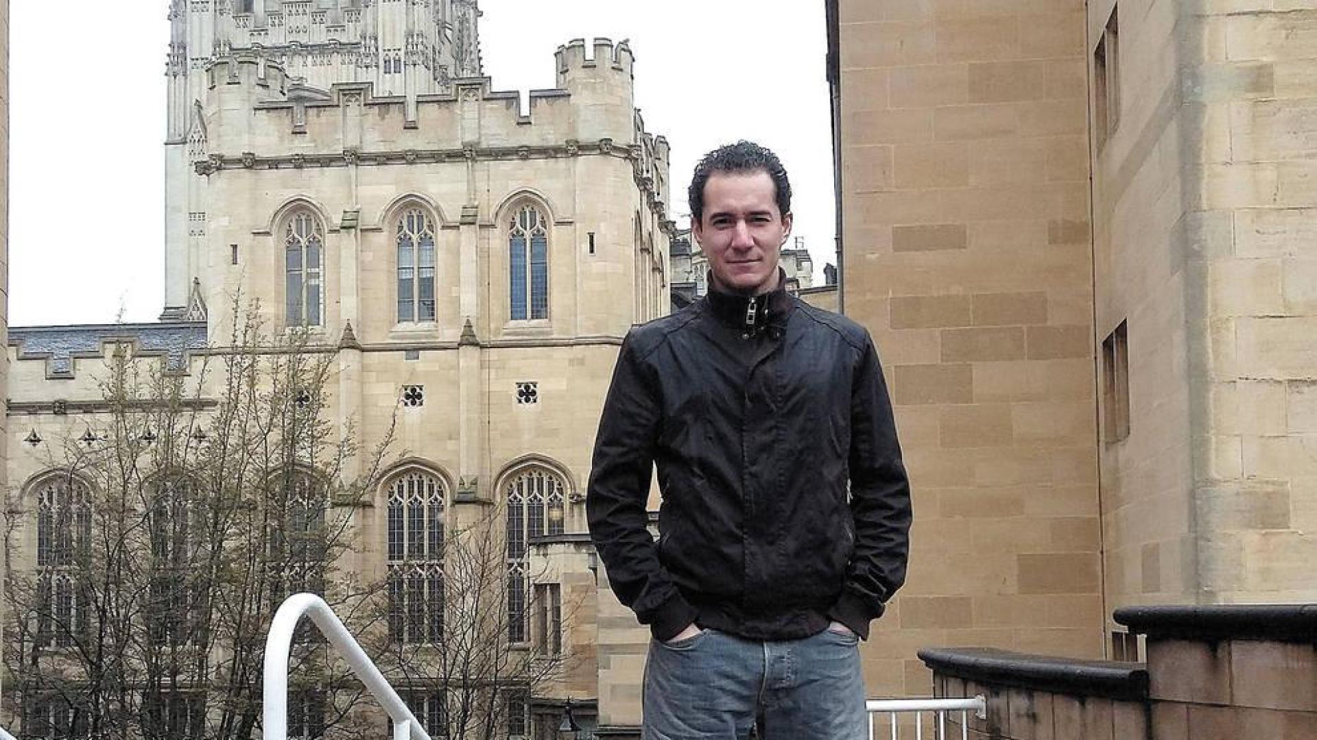 Un navarro, de Navarra a Bristol con parada a Sheffield