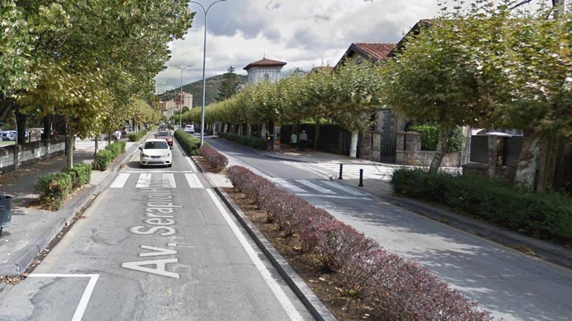 Tres trasladados de una misma familia en una colisión entre cuatro coches en Villava