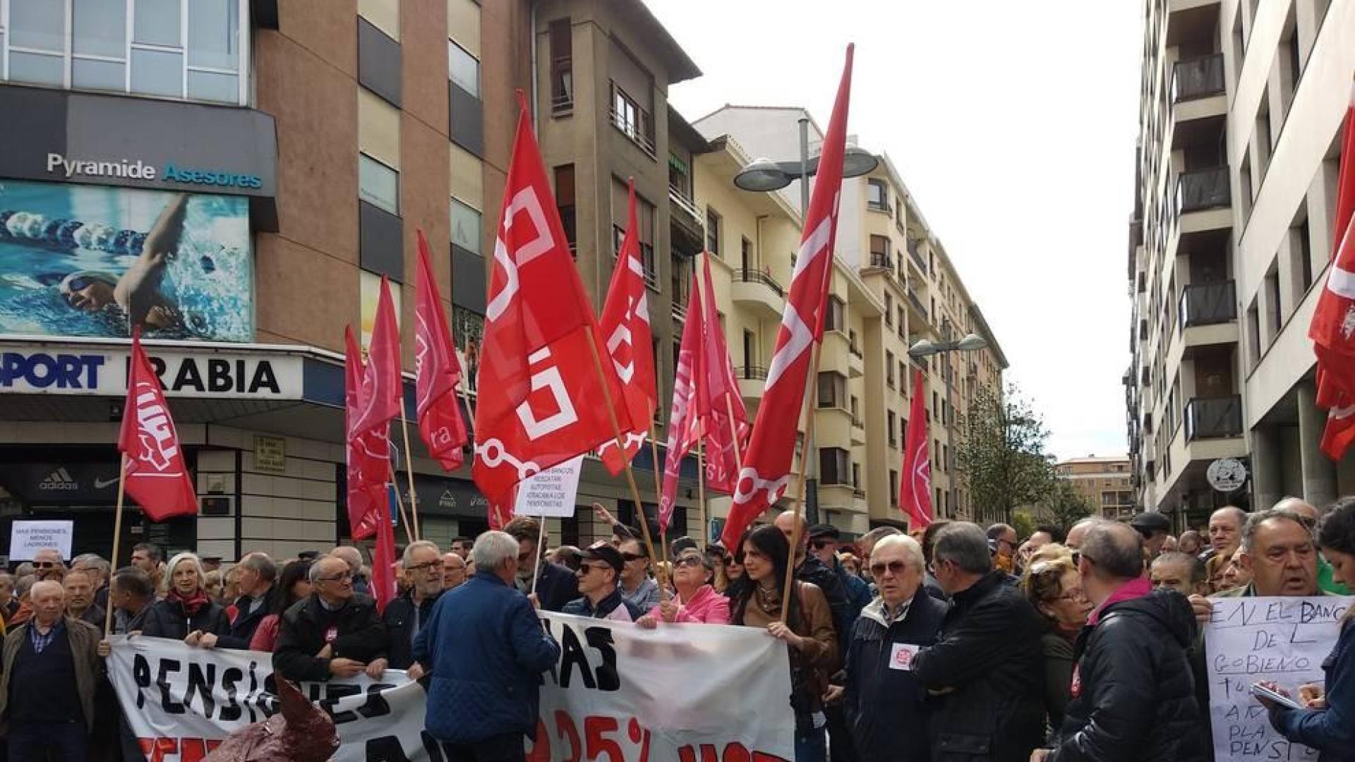 Nueva concentración en Pamplona por unas pensiones dignas “hoy, mañana y siempre”