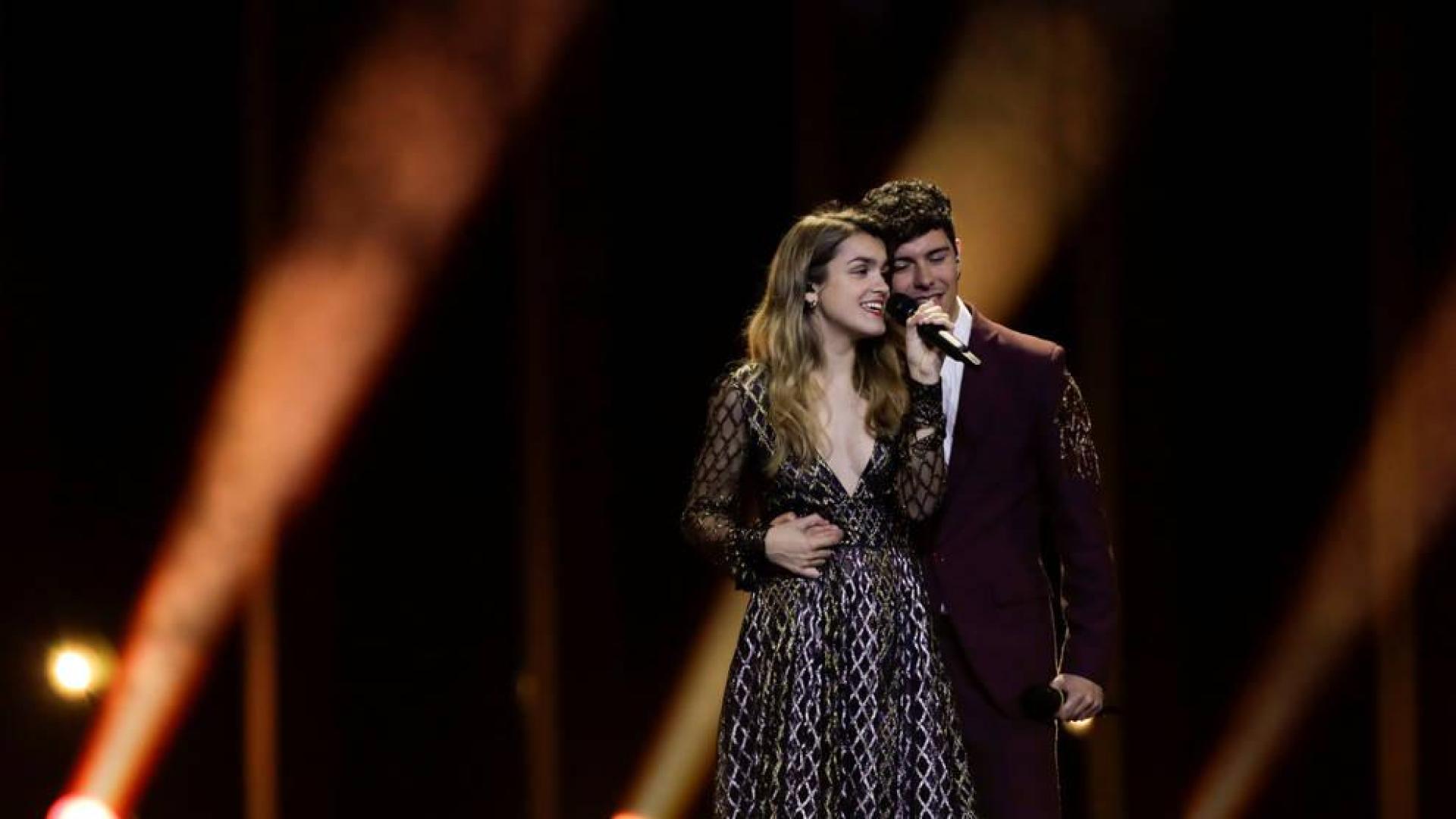 Amaia Romero y Alfred, en el ensayo de 'Tu canción'.