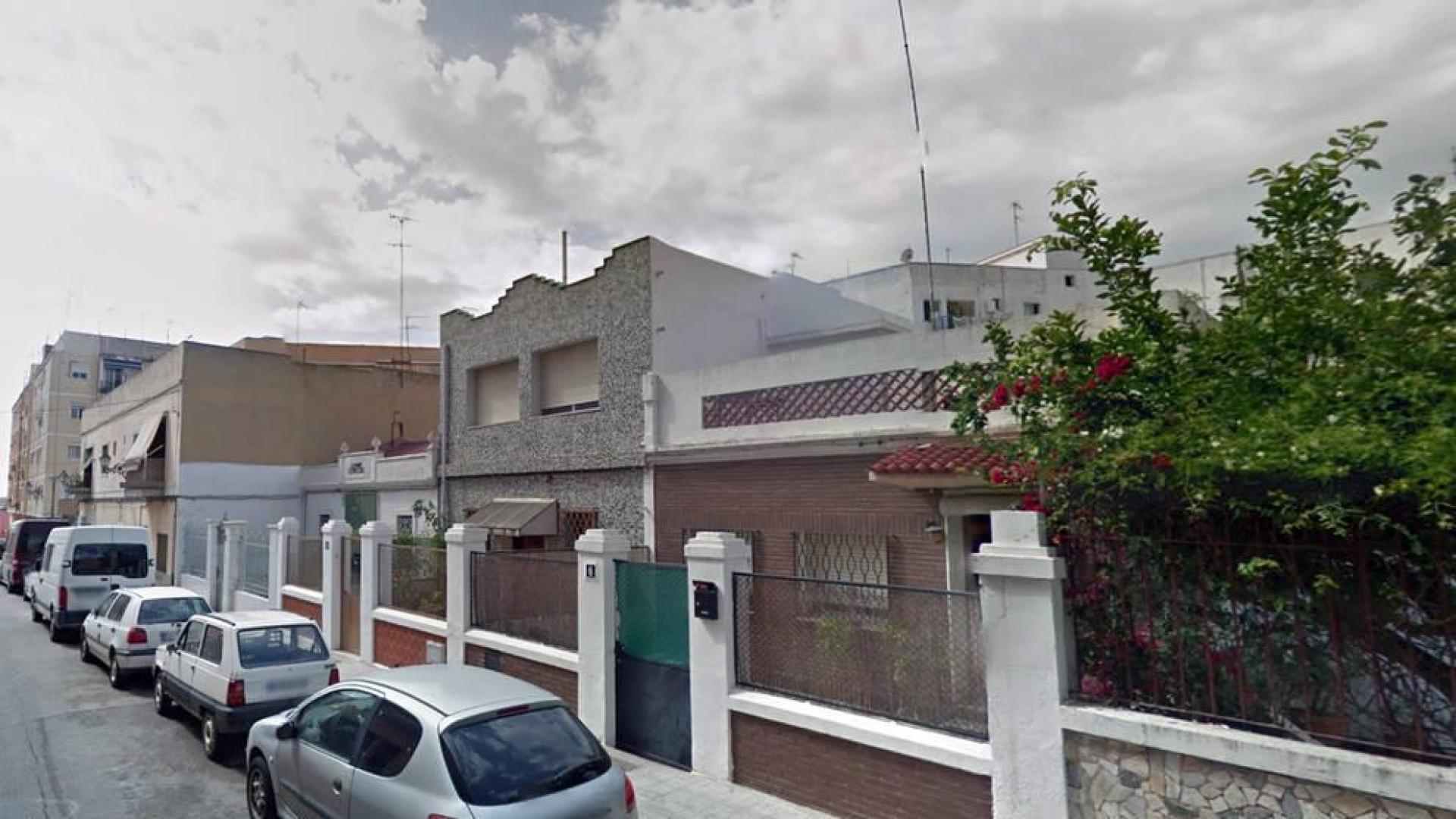 Detenido un joven por matar a su madre y agredir a su padrastro mientras dormían