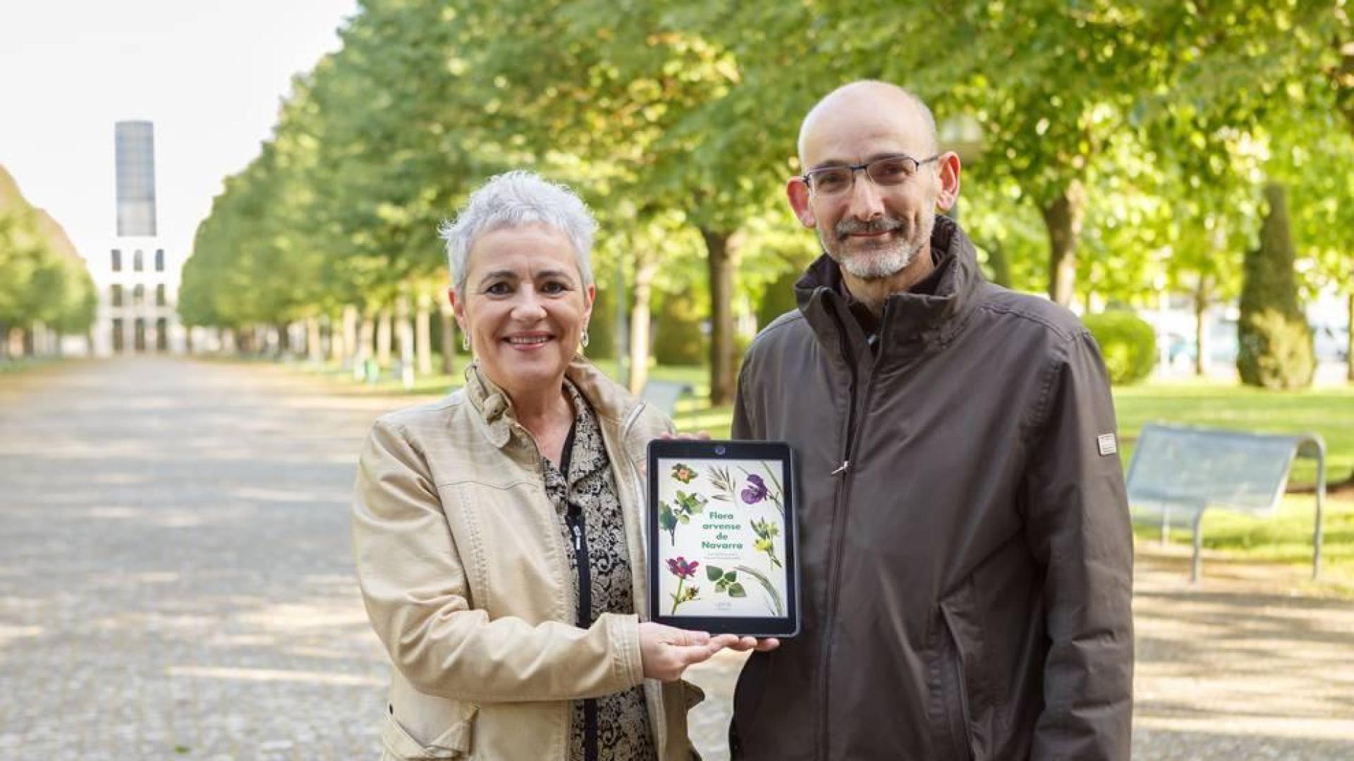 La UPNA edita un libro sobre 138 especies de malas hierbas de Navarra