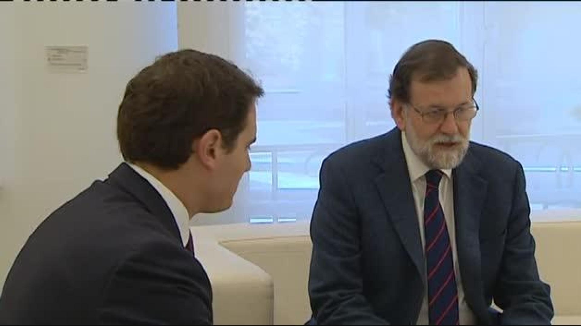 Rajoy y Rivera analizan en Moncloa el futuro del 155