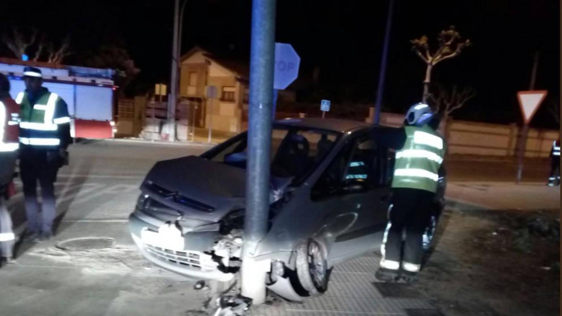 Imputada tras chocar contra una farola en Cintruénigo y quintuplicar la tasa de alcohol