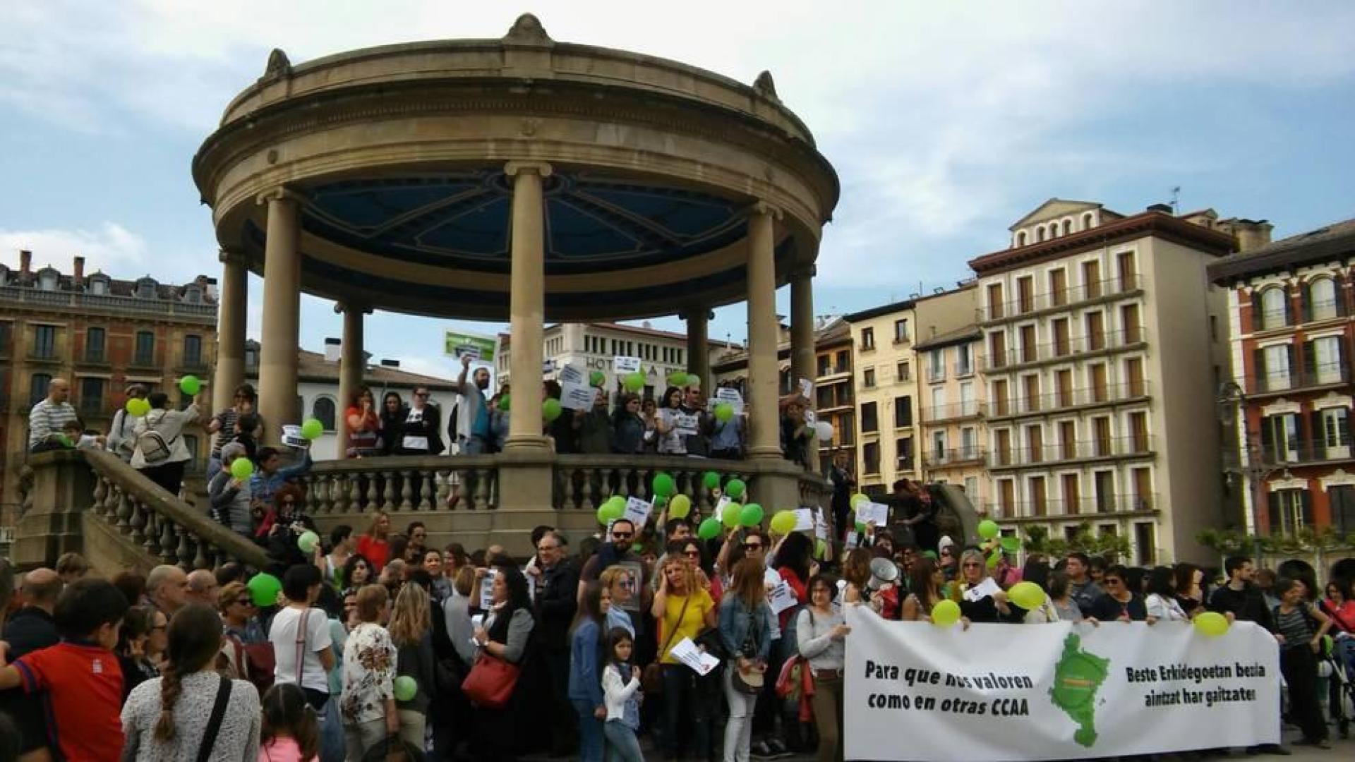 Manifestación de profesores interinos en Navarra