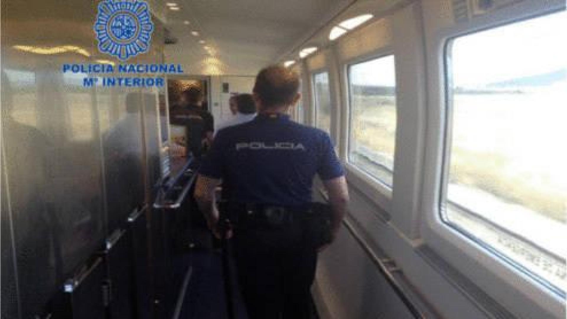 Detenido por amenazar con una navaja a los viajeros en la estación de tren de Pamplona
