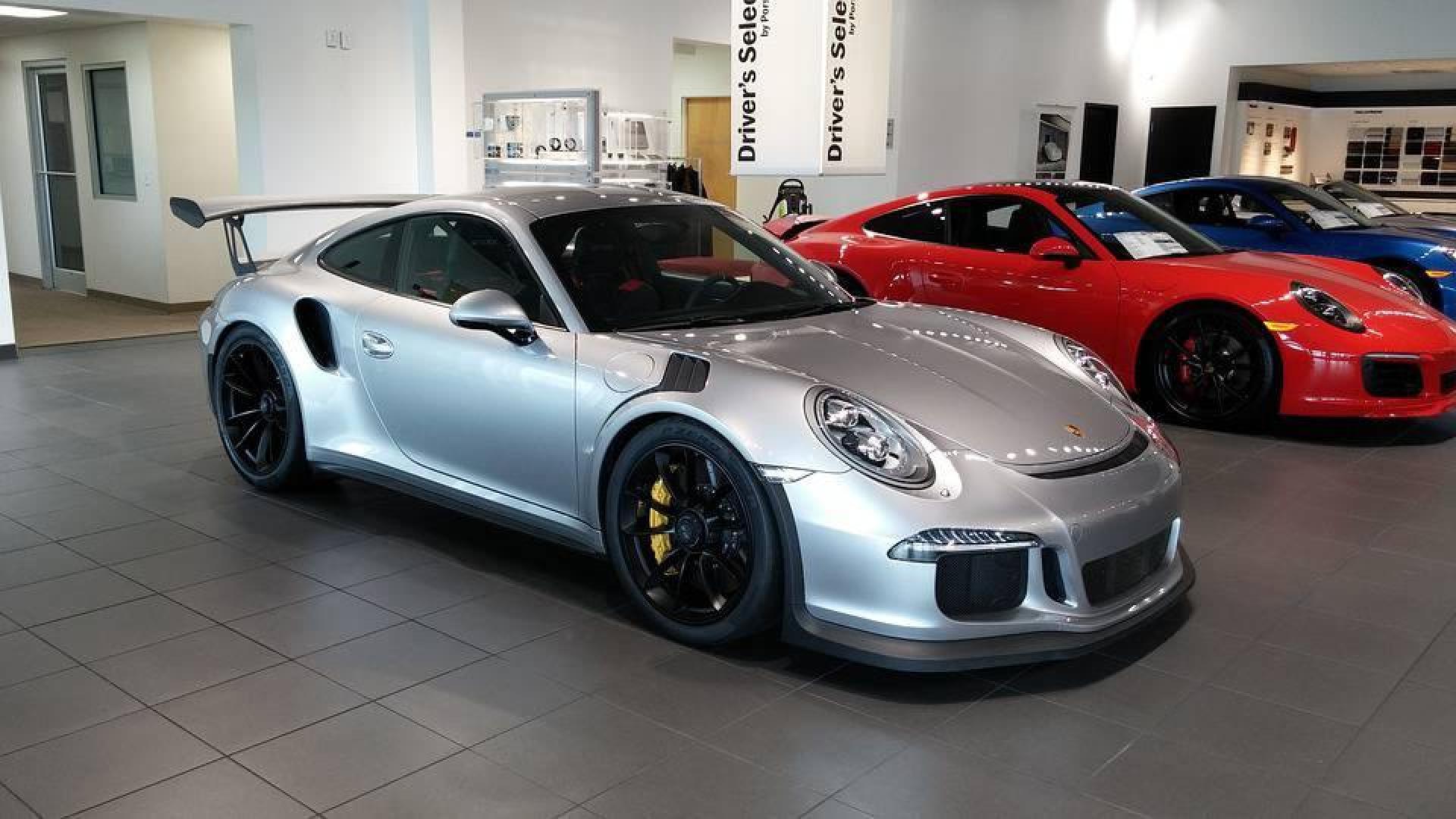 Autoridades alemanas llaman a revisión a 60.000 vehículos Porsche manipulados