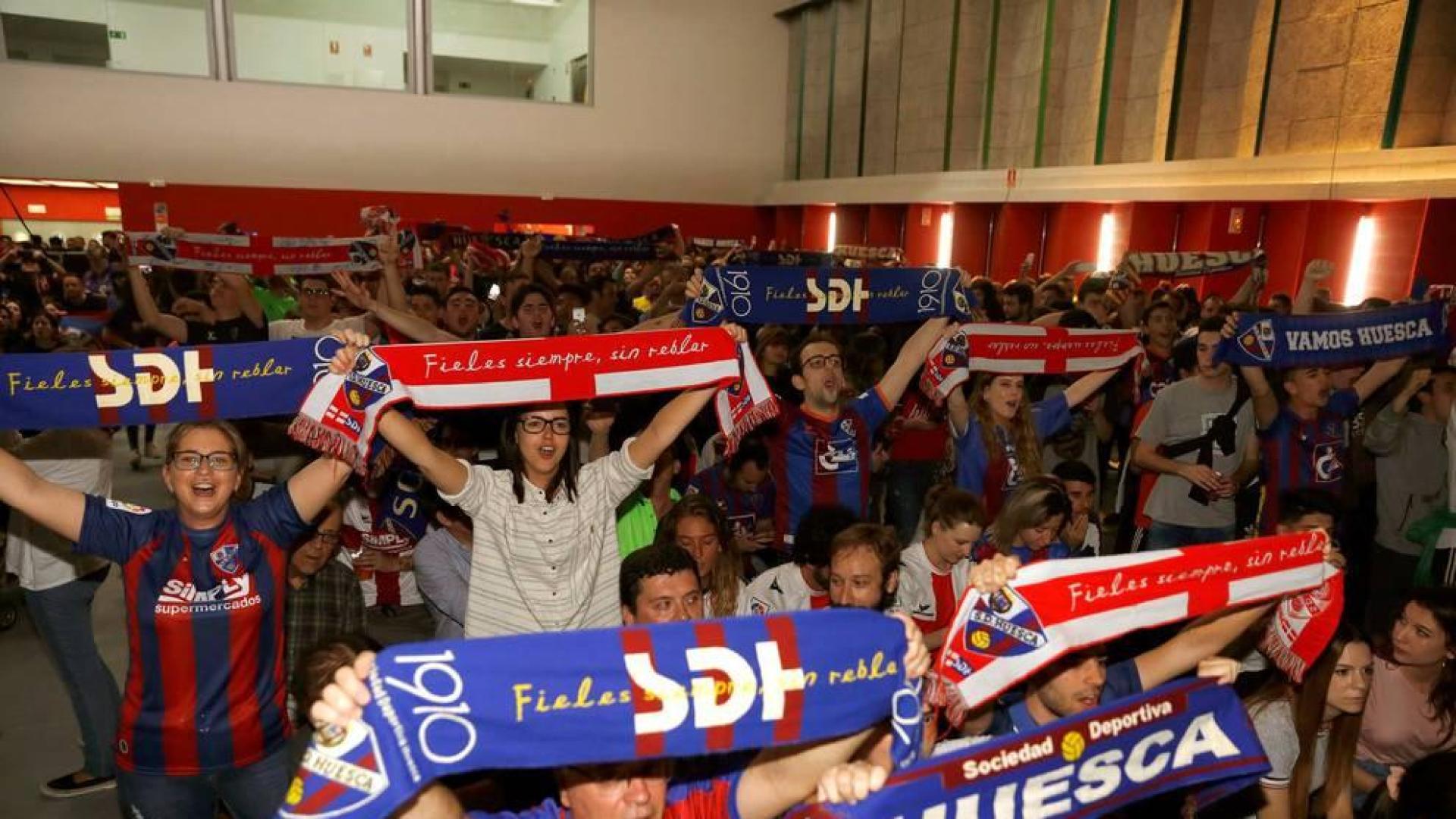 El Huesca sella un ascenso histórico a Primera División