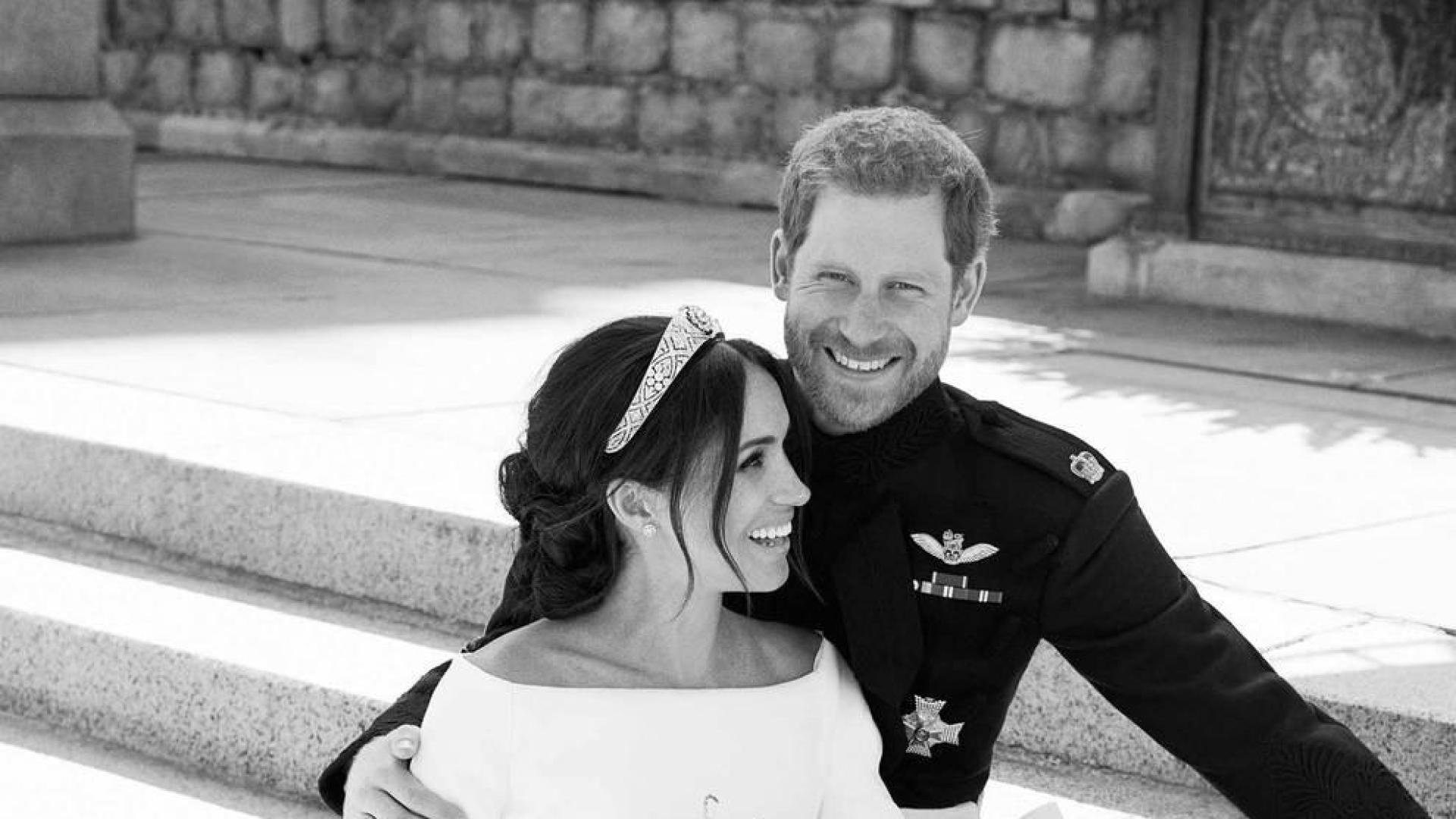 Harry y Meghan publican tres fotografías oficiales de su boda