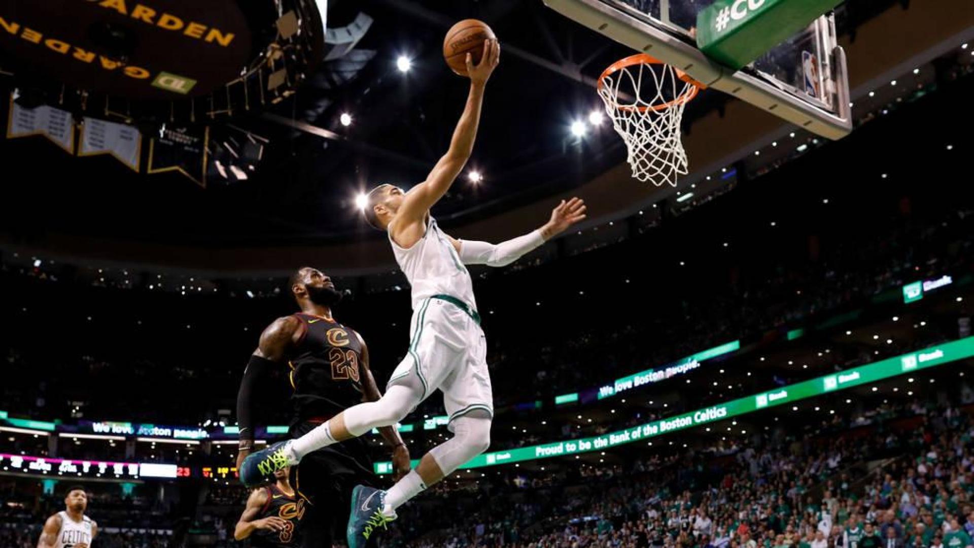 Los Celtics ganan el quinto asalto y ponen a los Cavaliers contra las cuerdas