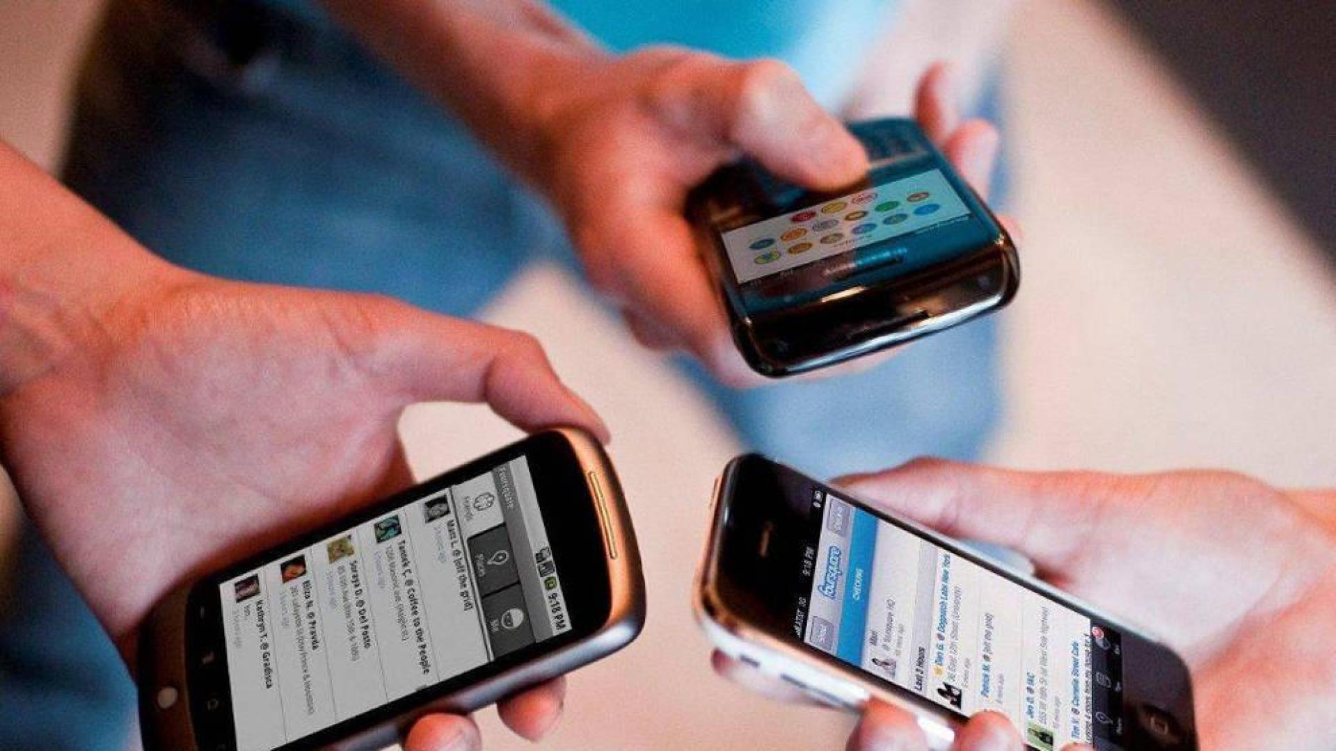 Un tercio de las reclamaciones de los navarros es sobre el móvil e internet