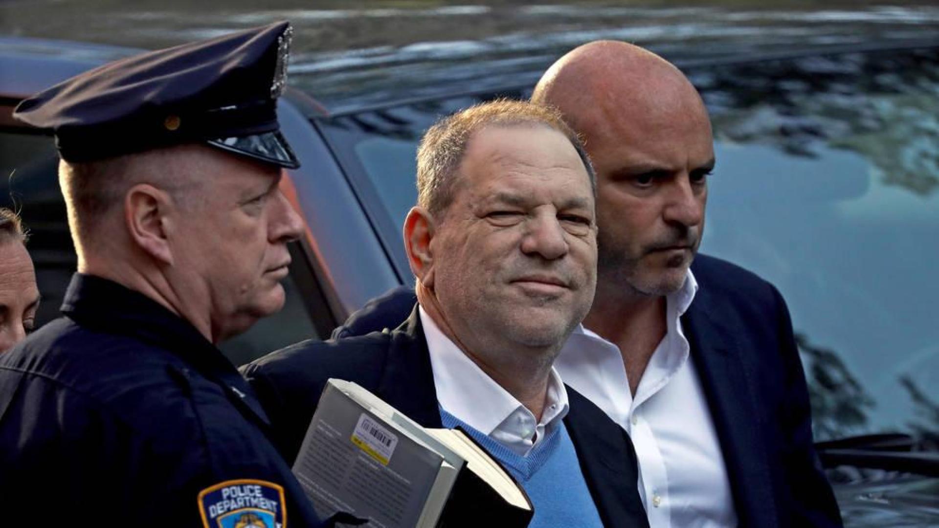 Harvey Weinstein, en libertad con cargos bajo fianza de un millón de dólares