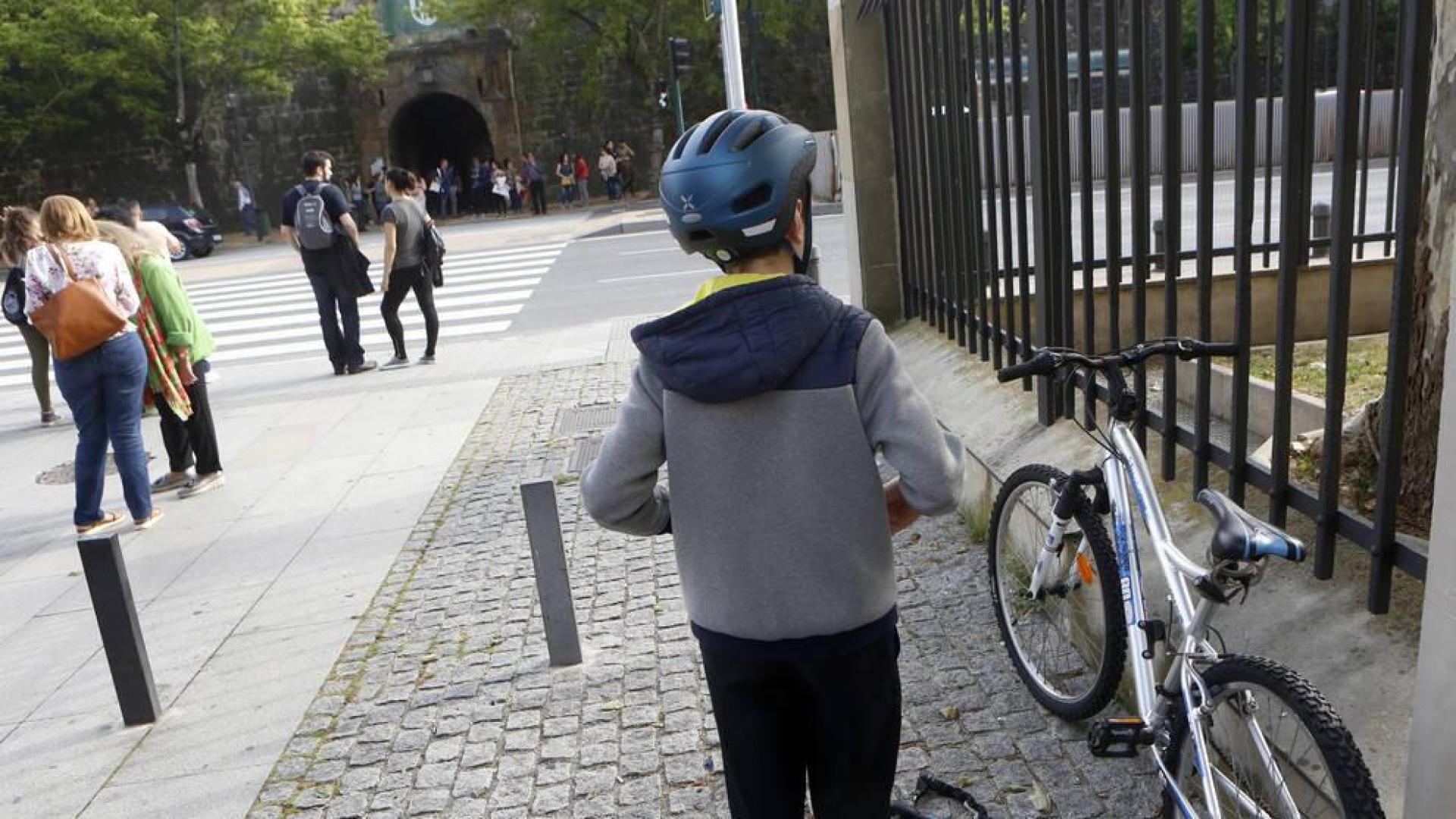 La Policía Municipal requisa la bicicleta de un niño y este la recupera con desperfectos