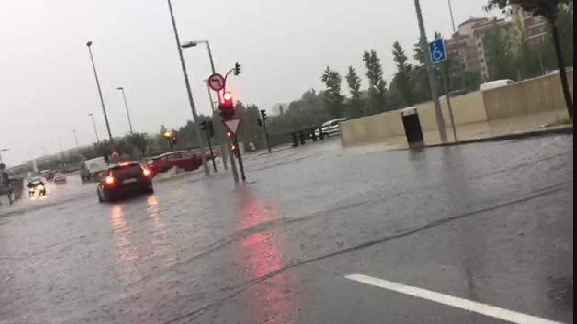 Las tormentas causan problemas en el barrio de Azpilaña en Pamplona