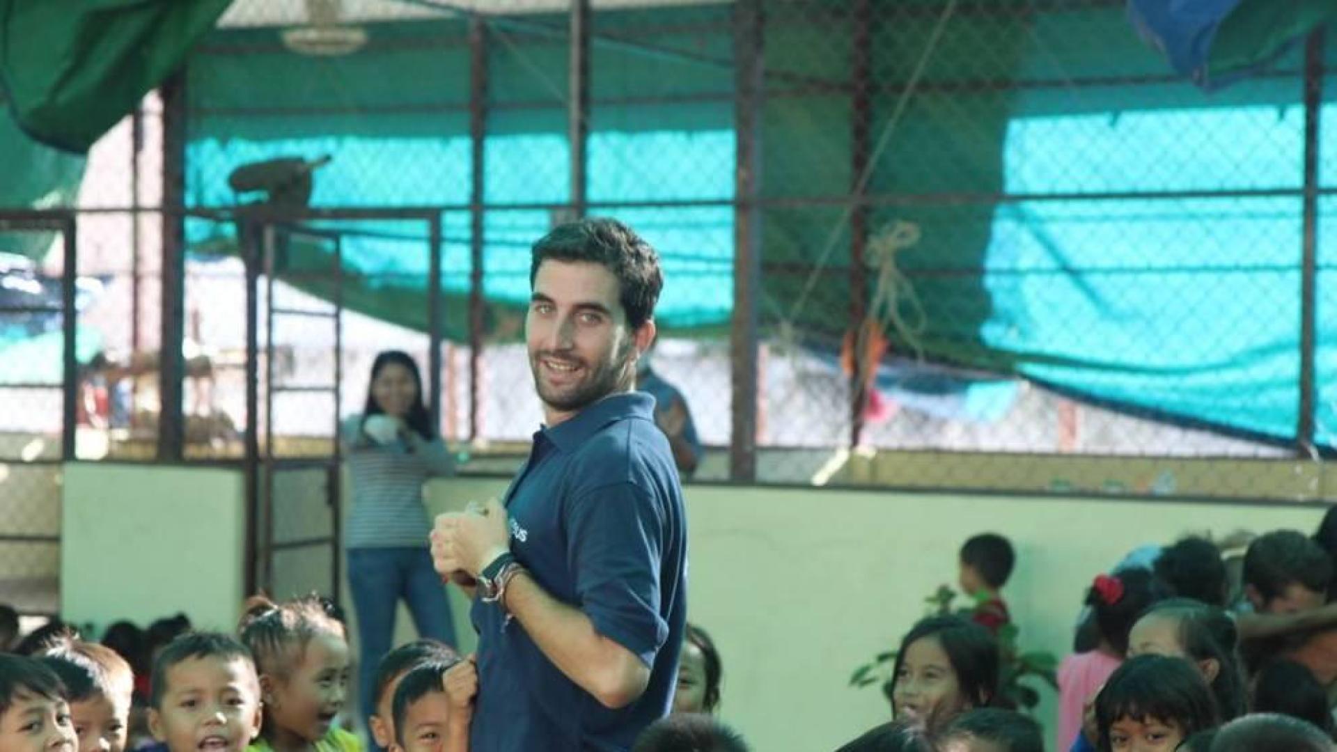 Pablo Zarauza, un navarro en busca de sonrisas en Camboya