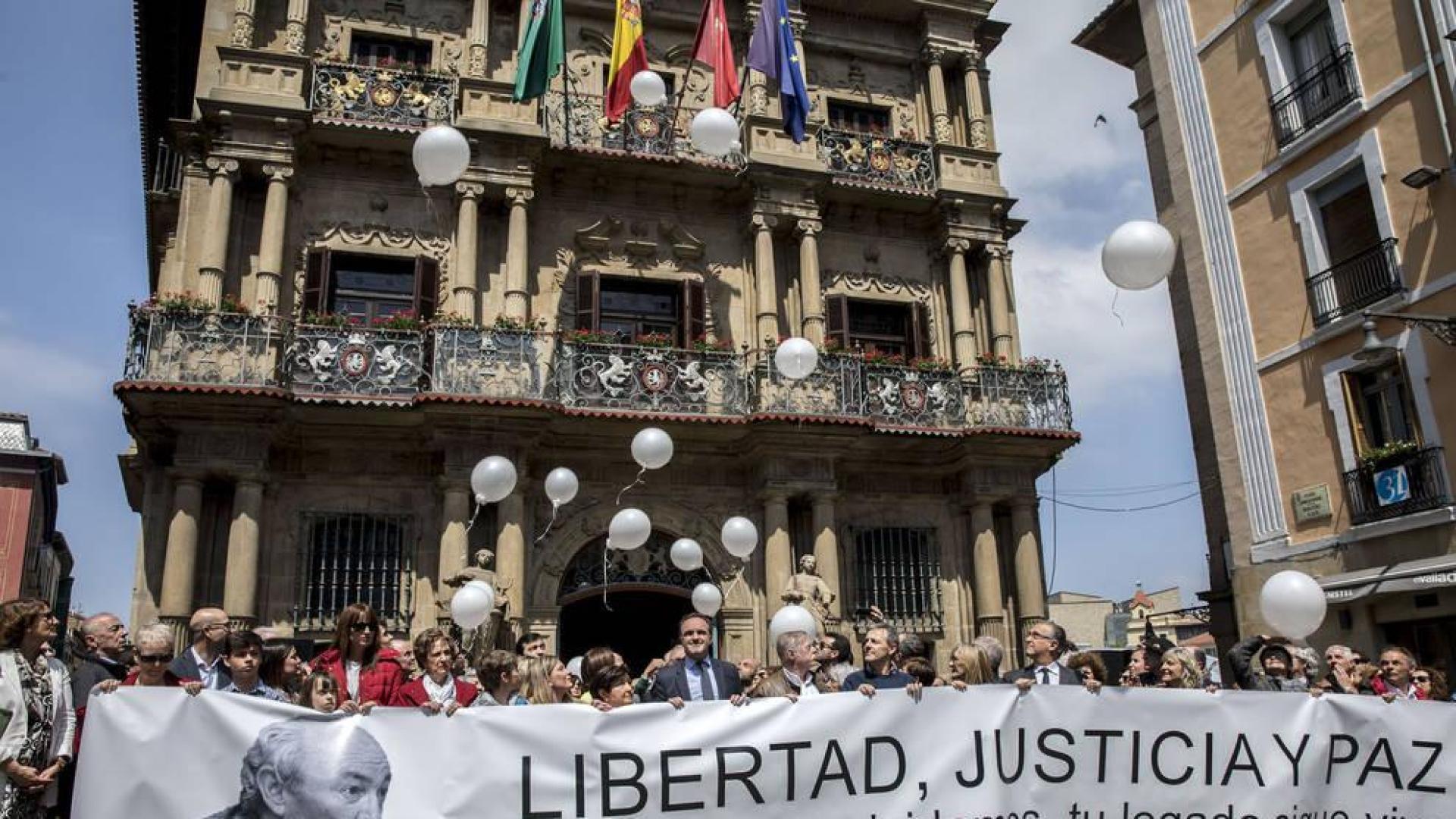 UPN critica un acto por los presos junto al homenaje a Caballero