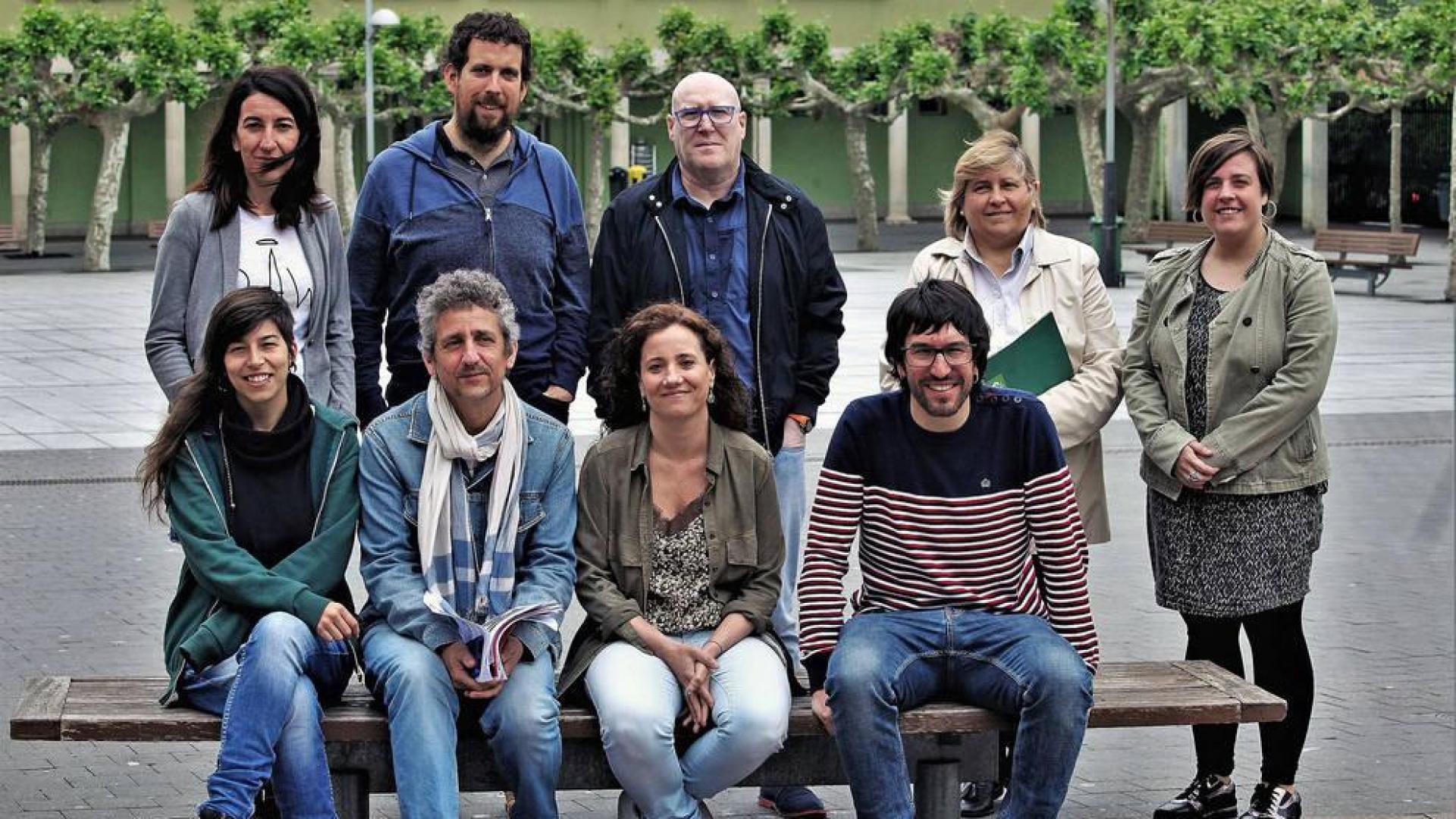 De pie, Irene Latasa y Mikel Oteiza (Villava), Alfredo Arruiz (Huarte), Elena Vizcay (Nuevo Futuro) e Idoia de Carlos (Huarte). Sentados, los técnicos Iratxe Guerra y Jon Etxeberria (Nuevo Futuro), Itziar Areta (Huarte) y Joseba Amigorena (Villava).