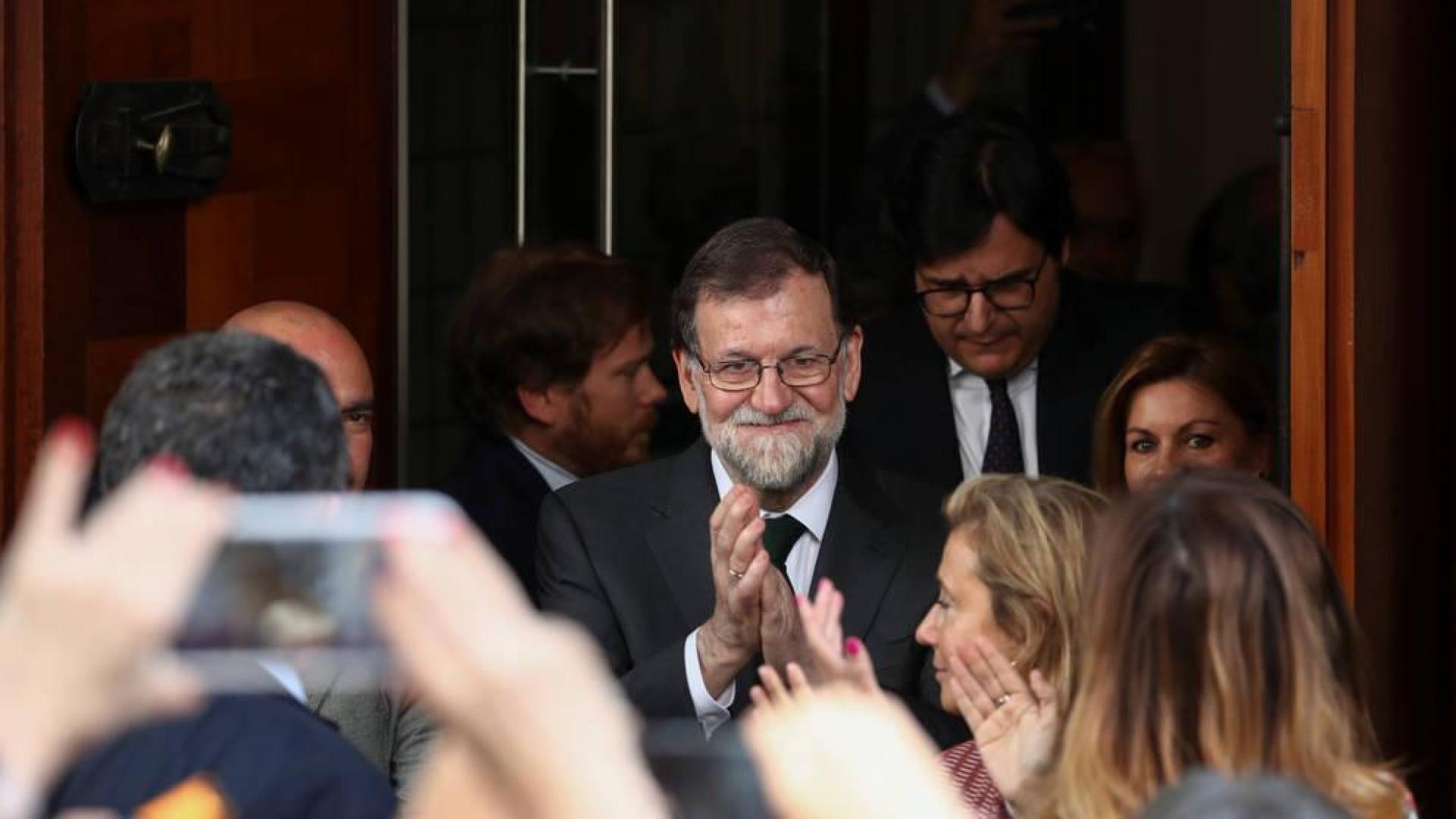 Los barones del PP confían en que Rajoy guíe al partido hasta su renovación tras el verano