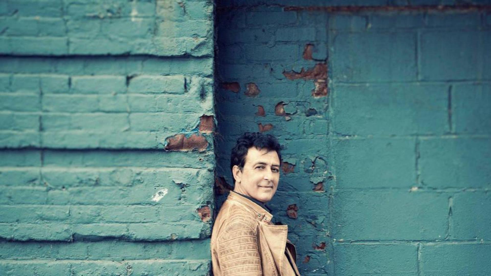 Manolo García: “Me deslomo en cada concierto; me da igual tocar para treinta que para tres mil”