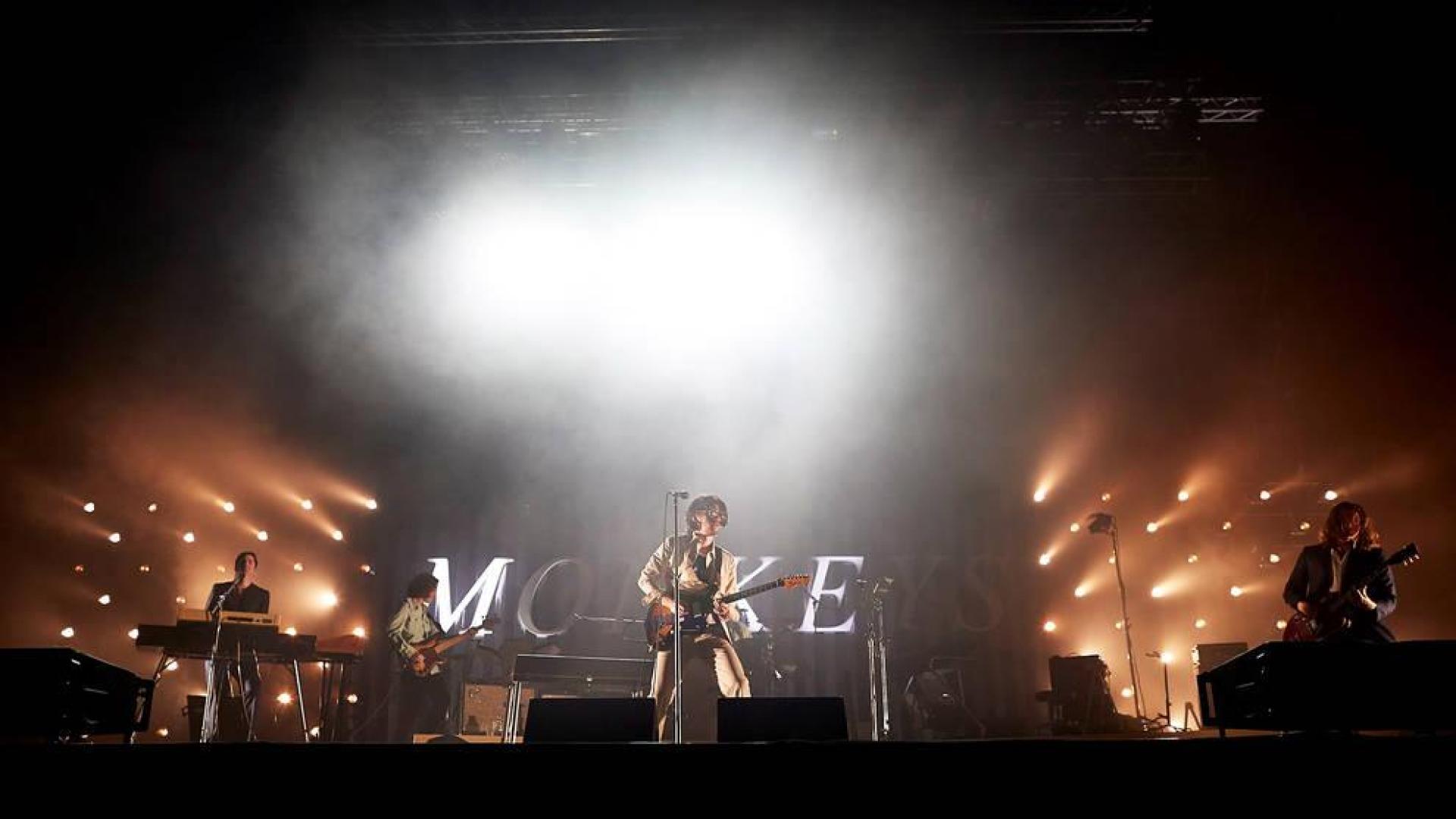 Arctic Monkeys tira de rock clásico en el Primavera Sound