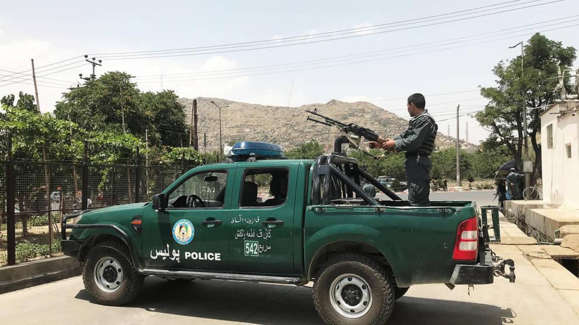 Al menos cuatro muertos en ataque suicida contra reunión de clérigos en Kabul