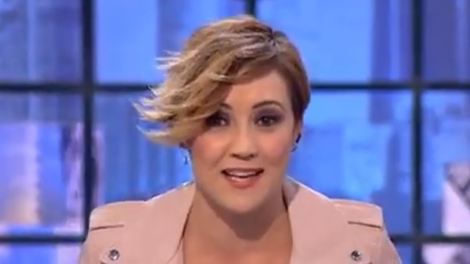 Cristina Pardo pide perdón por una falta ortográfica en un rótulo de 'Liarla Pardo'
