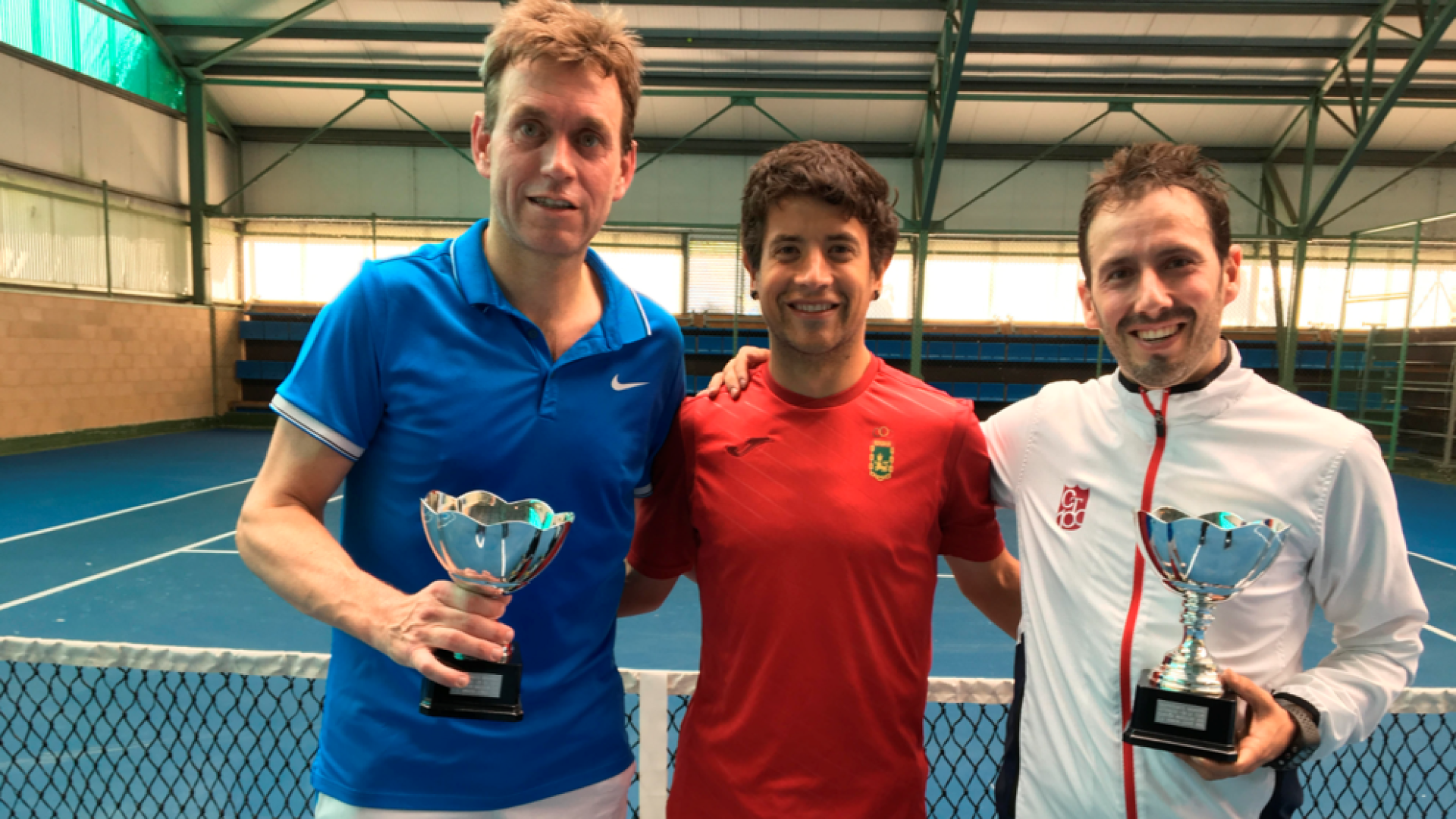 Alberto Sanz se impone en el Campeonato Navarro de Veteranos.