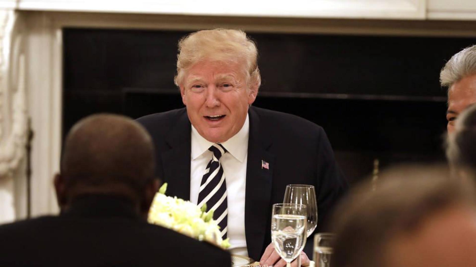 Giuliani dice que Kim "suplicó de rodillas" para celebrar la cumbre con Trump