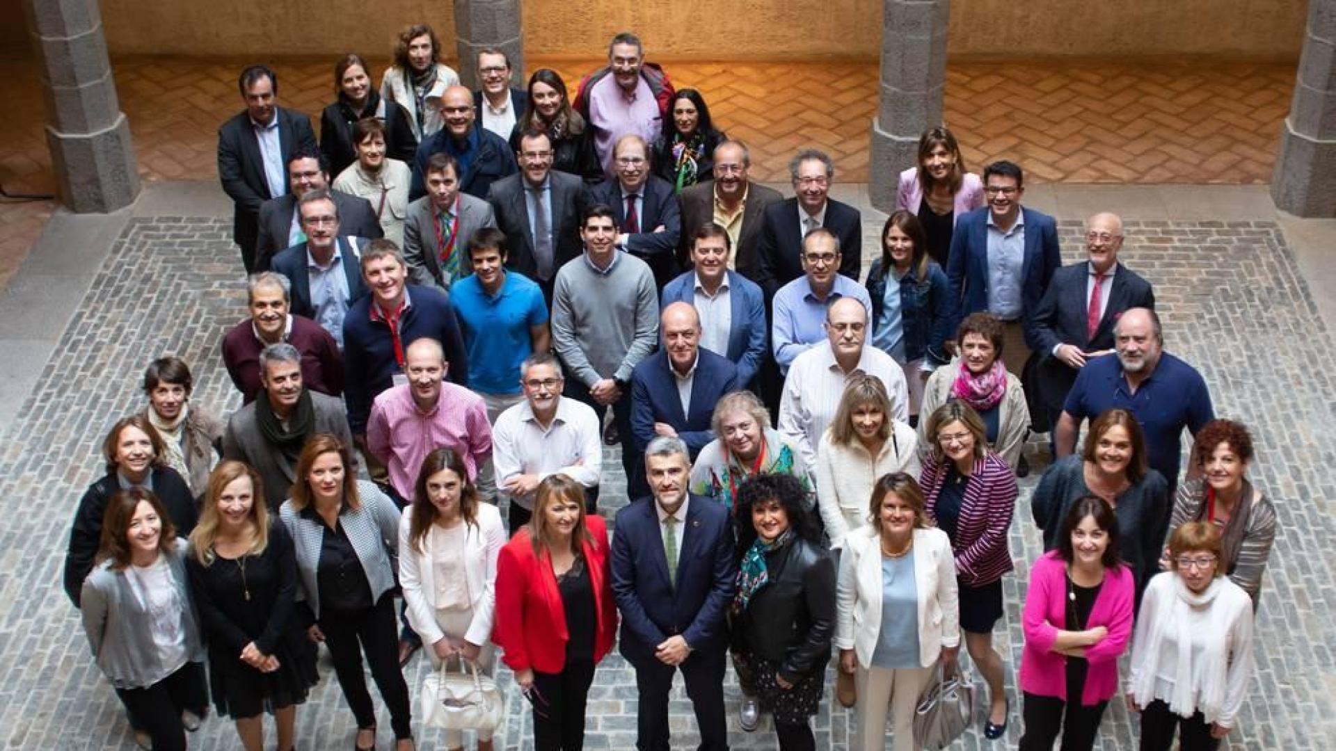 Juristas y gestores de toda España analizan en la UPNA la gestión universitaria