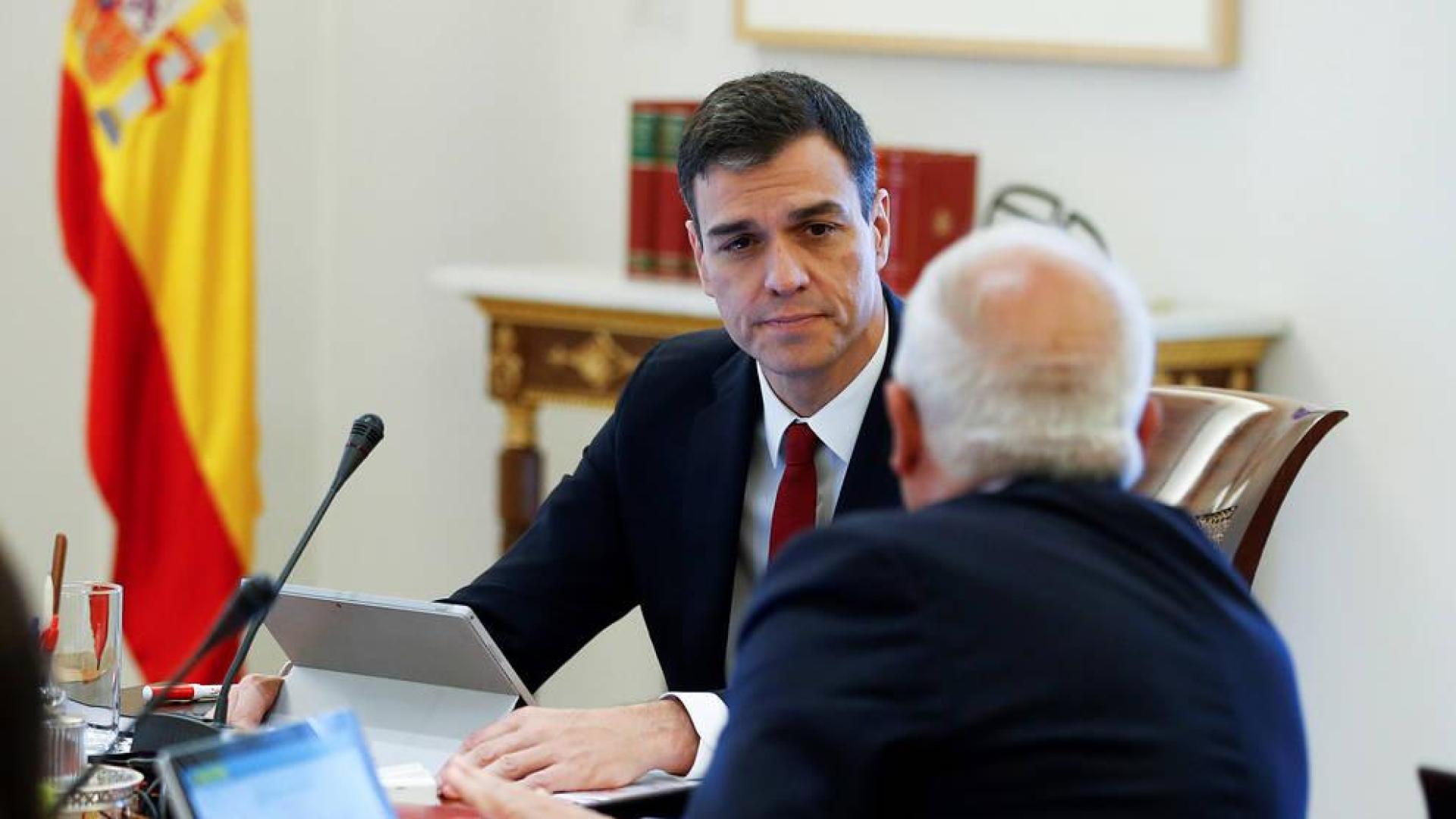 Sánchez y Torra se emplazan por teléfono a reunirse "pronto"